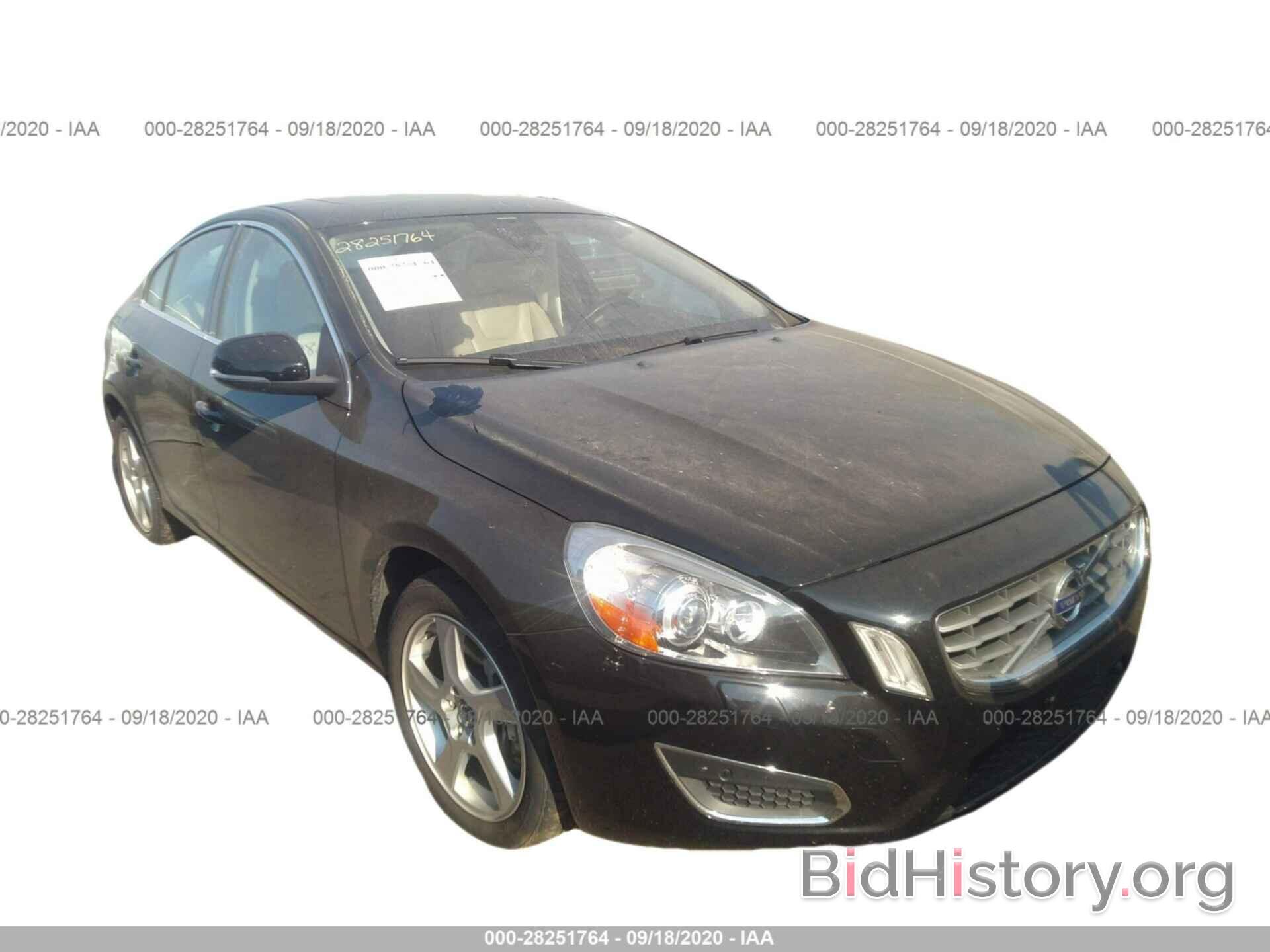 Photo YV1612FH1D2185762 - VOLVO S60 2013