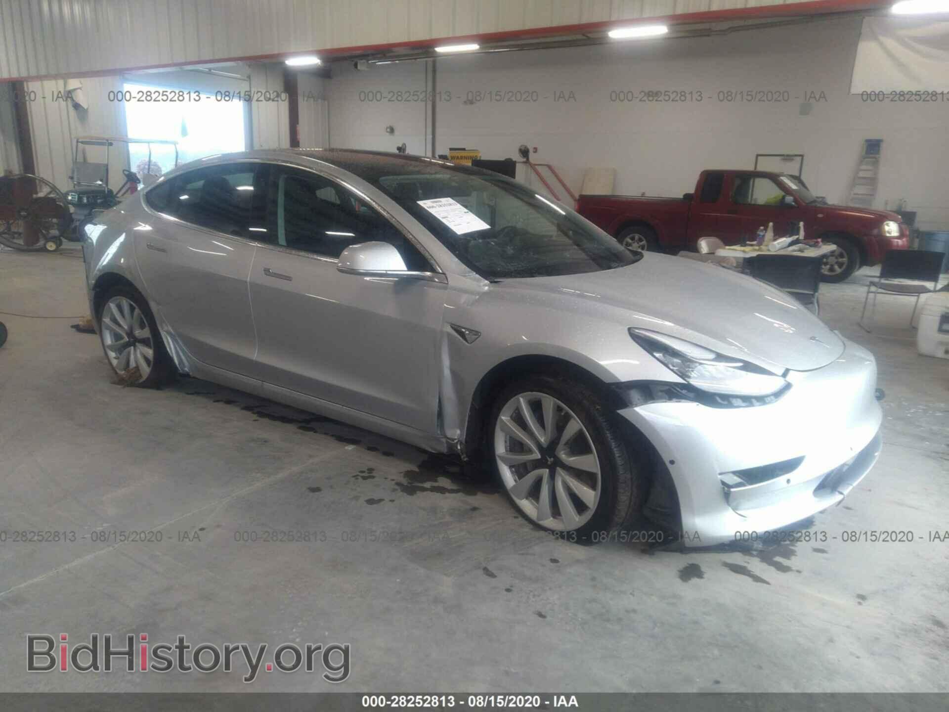 Photo 5YJ3E1EA7JF017841 - TESLA MODEL 3 2018