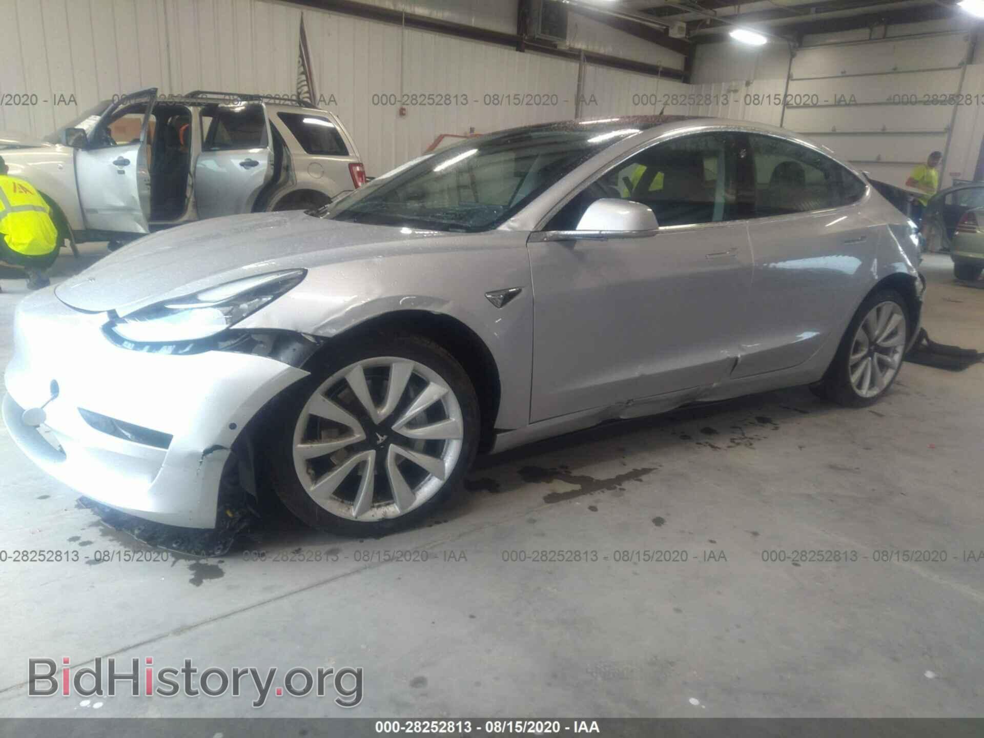 2018 TESLA MODEL 3 - VIN: 5YJ3E1EA7JF017841 - Photo 2