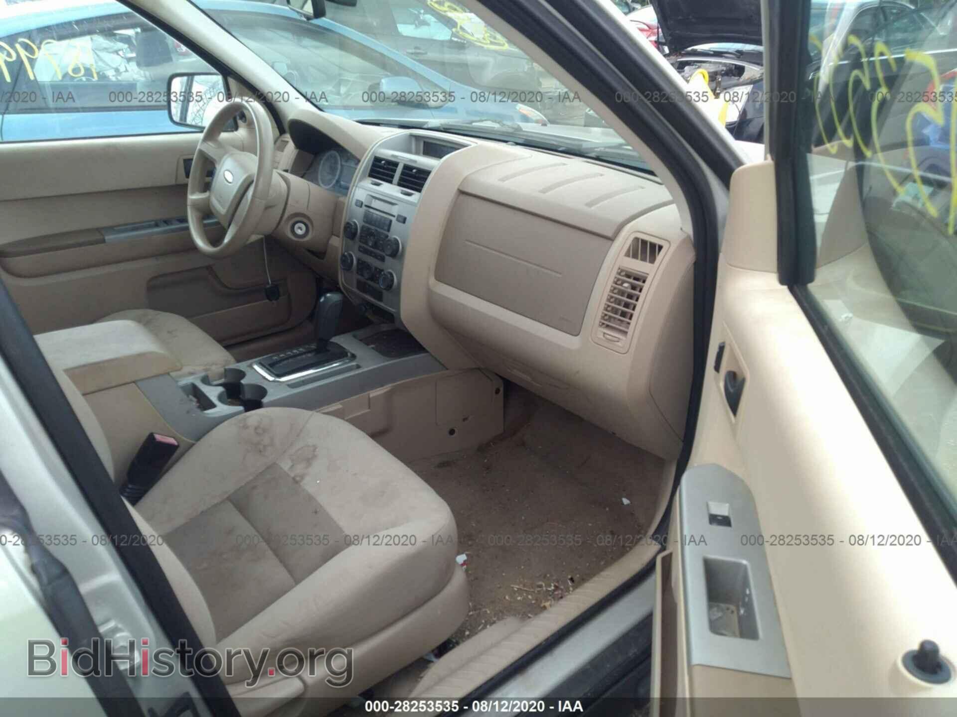 2008 FORD ESCAPE - VIN: 1FMCU93198KB10020 - Фото 5