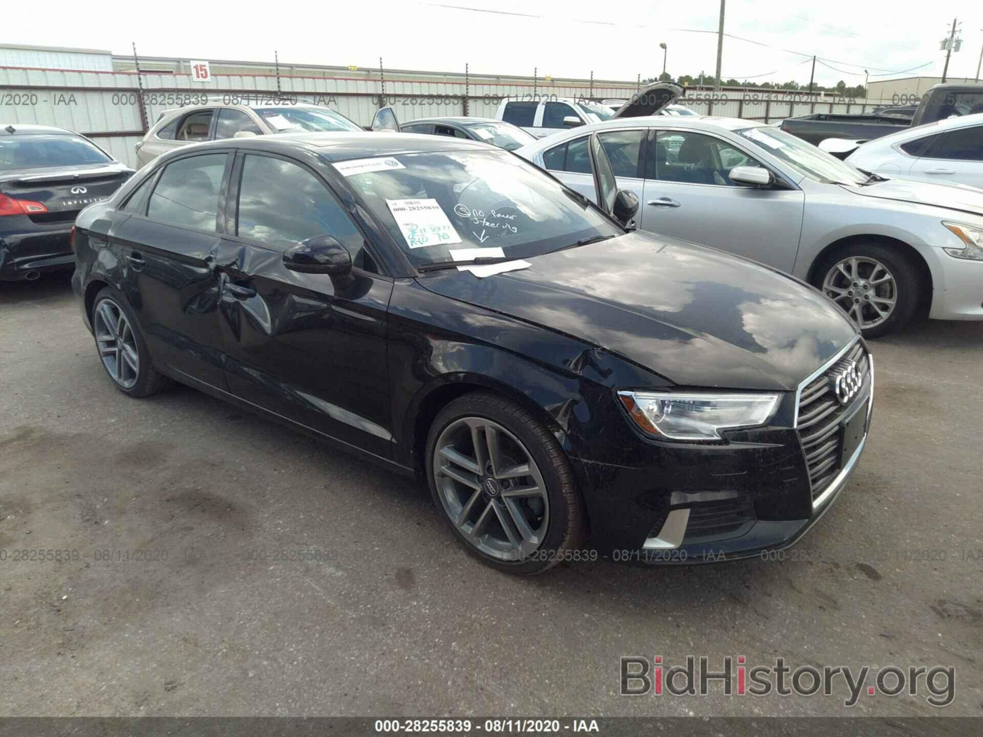 Photo WAUAUGFF8H1033053 - AUDI A3 SEDAN 2017