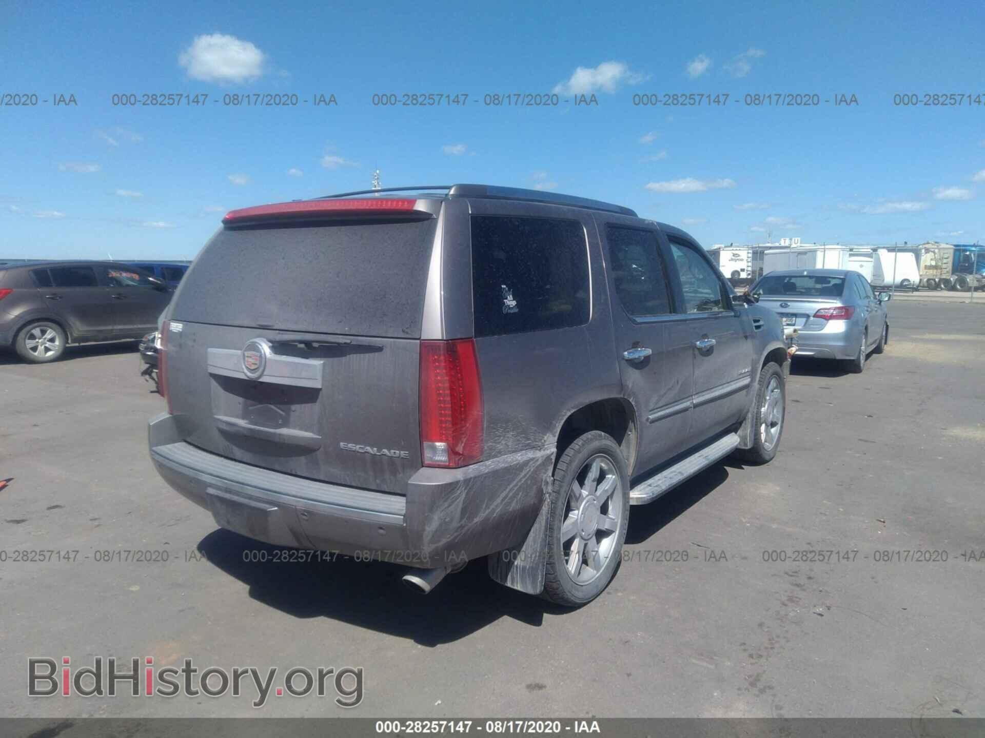 2013 CADILLAC ESCALADE - VIN: 1GYS4BEF7DR295048 - Photo 4