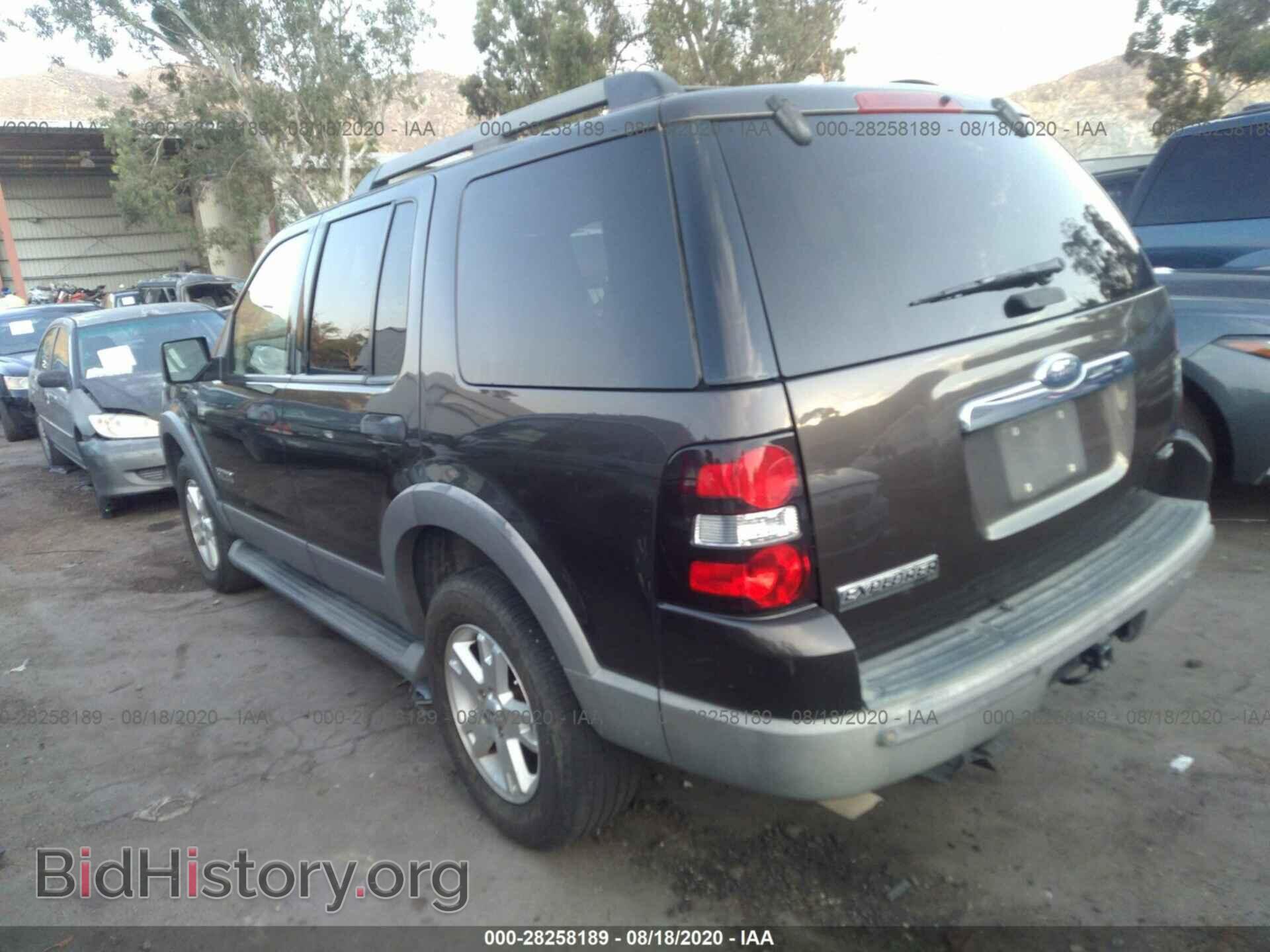 2006 FORD EXPLORER - VIN: 1FMEU63EX6UA07314 - Фото 3