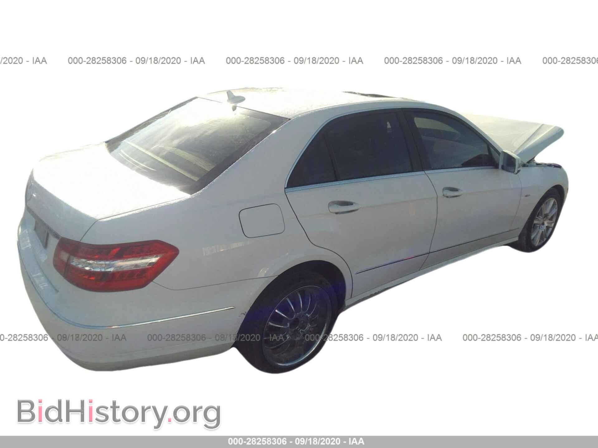 2012 MERCEDES-BENZ E-CLASS - VIN: WDDHF5KB7CA566660 - Photo 4
