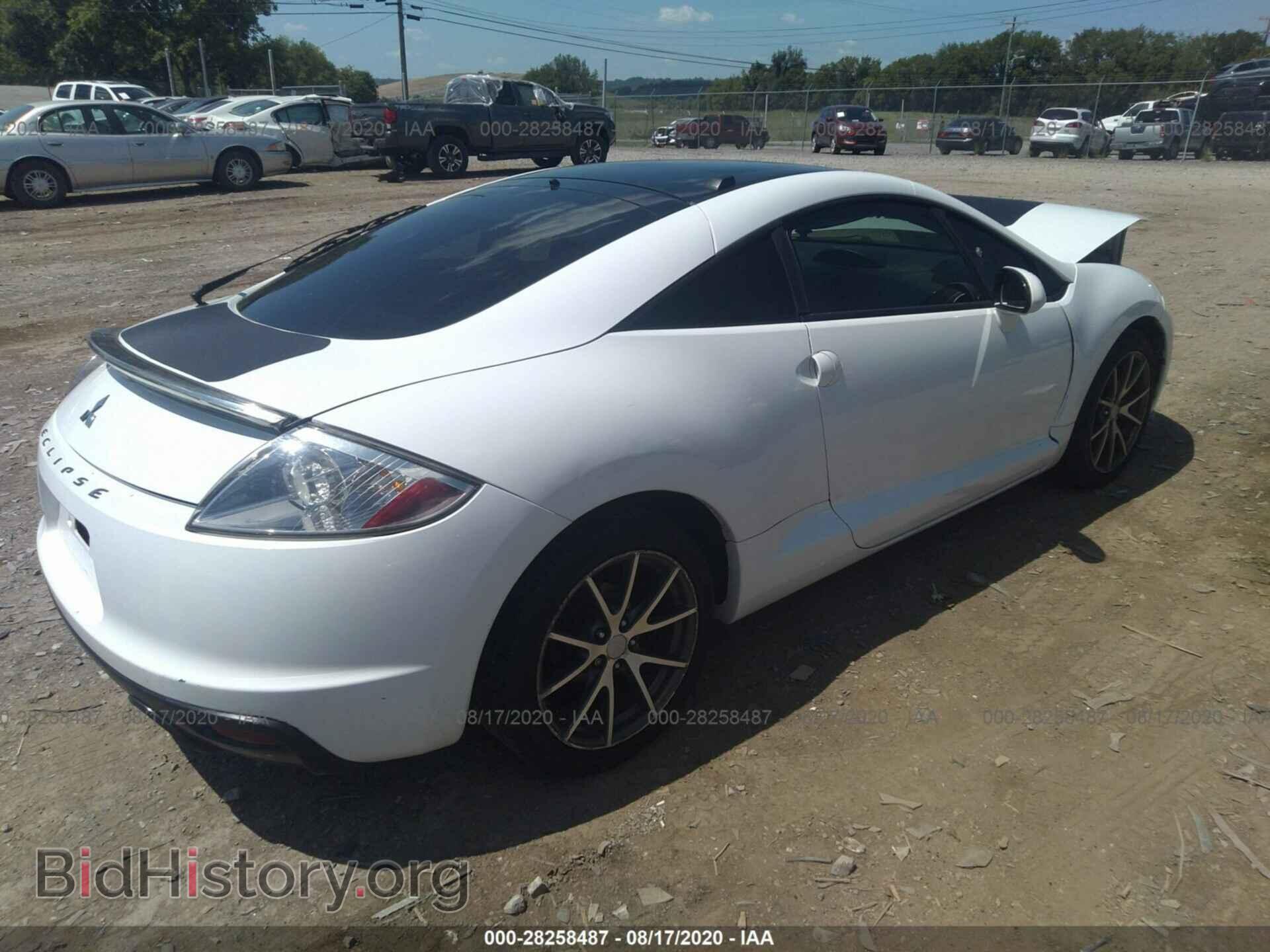 2011 MITSUBISHI ECLIPSE - VIN: 4A31K5DF7BE001563 - Photo 4