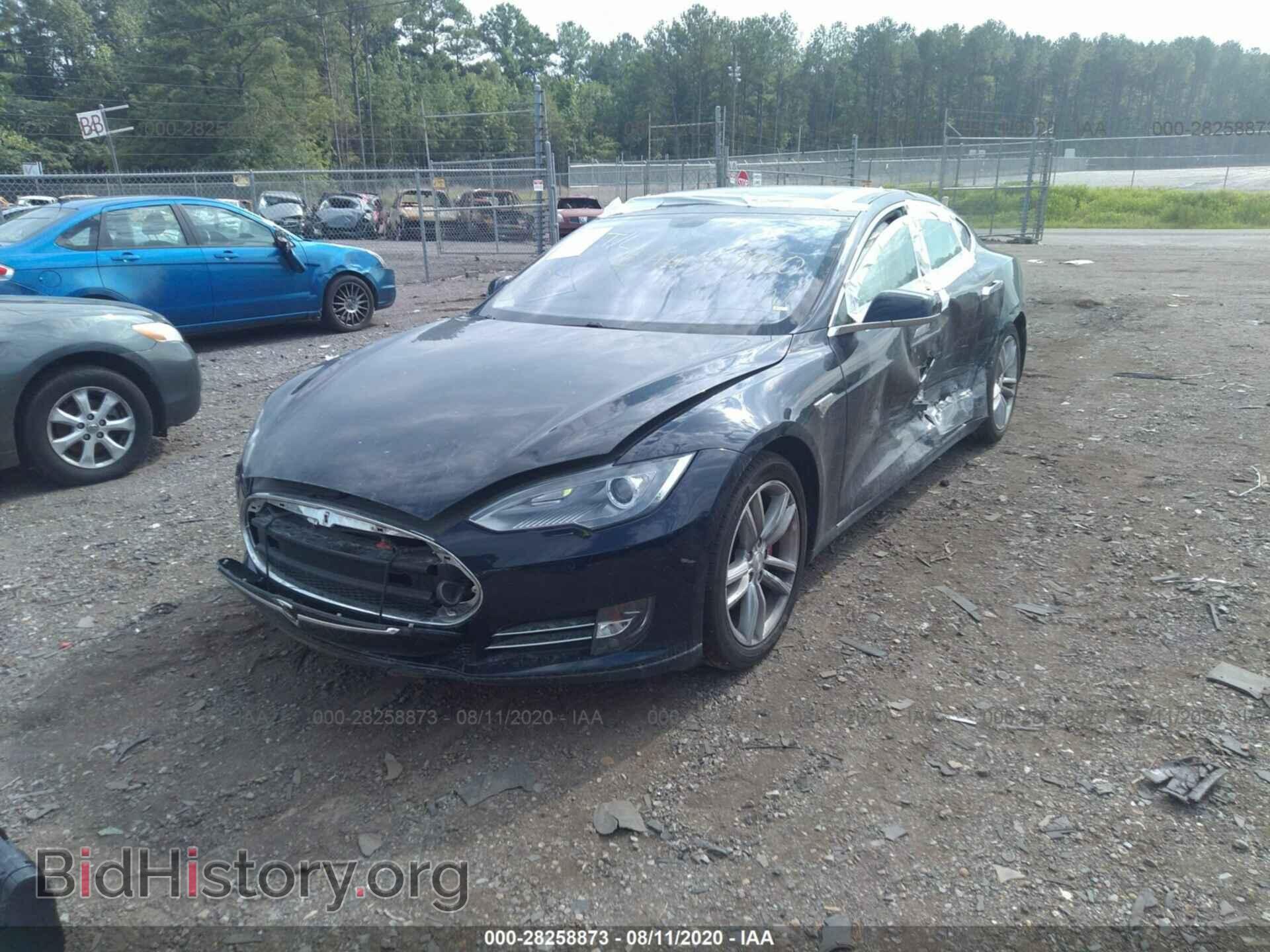 2014 TESLA MODEL S - VIN: 5YJSA1H16EFP33512 - Фото 2