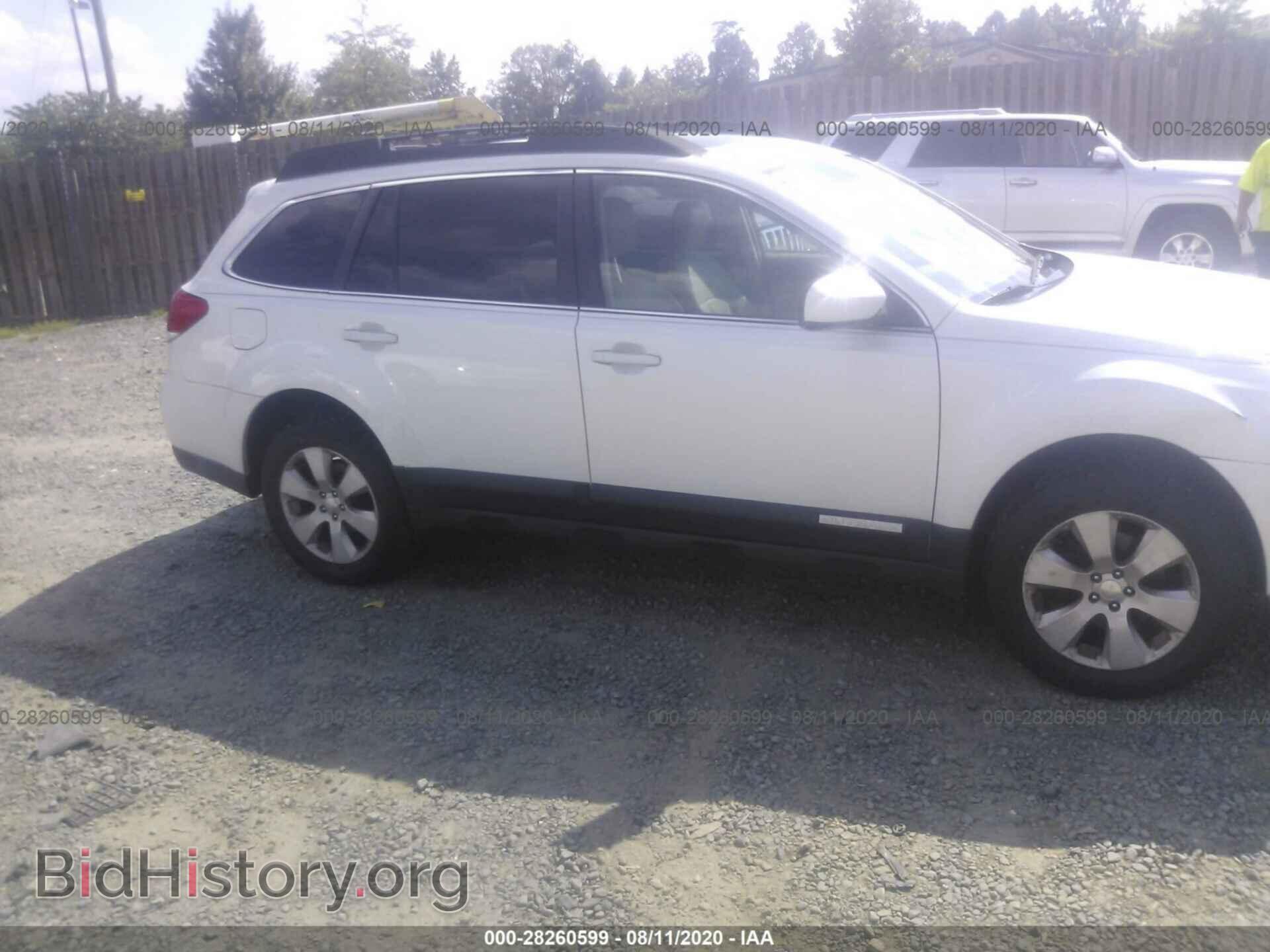 2011 SUBARU OUTBACK - VIN: 4S4BRBKC8B3359921 - Фото 6