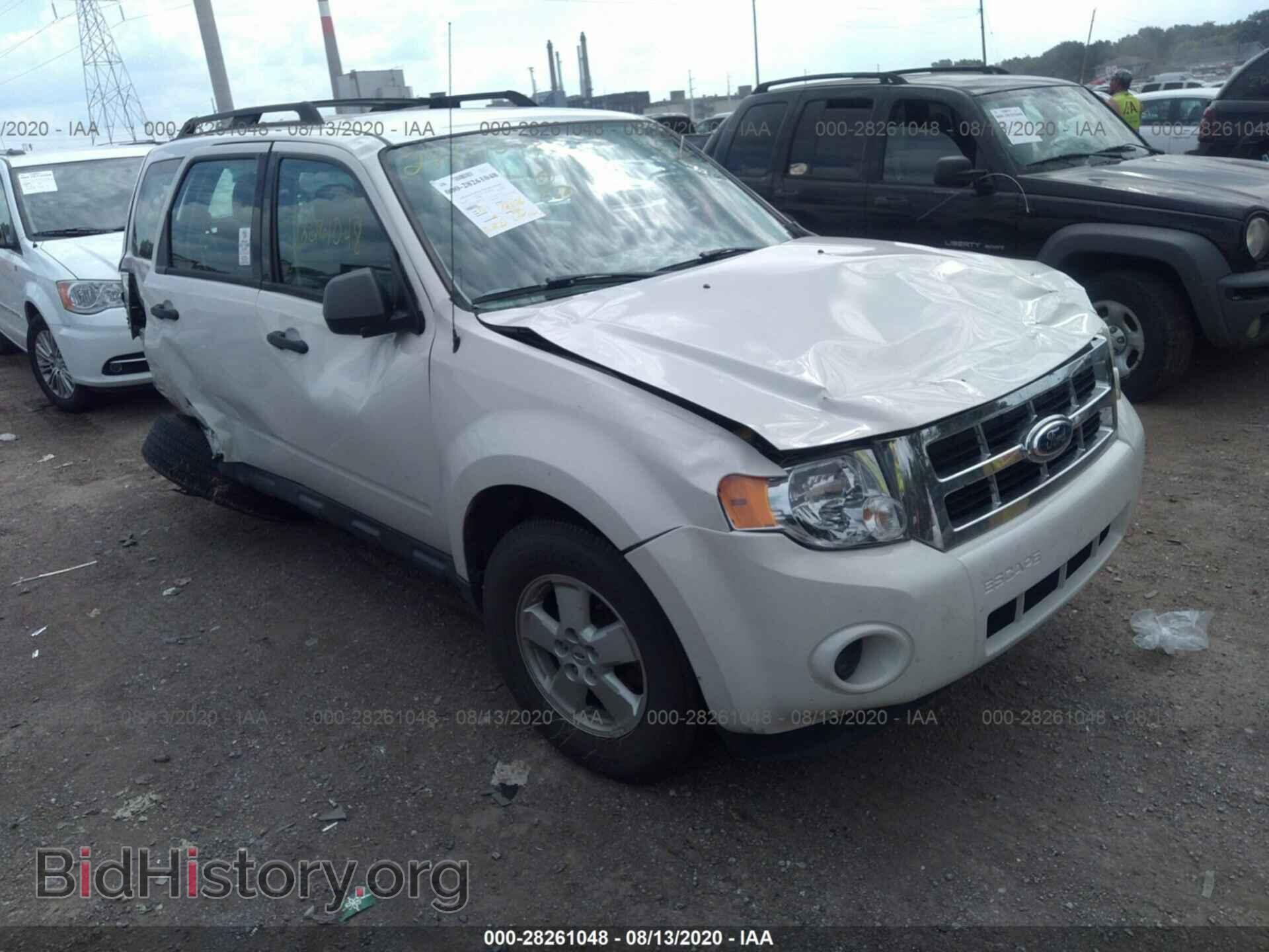 Фотография 1FMCU0C76BKB22004 - FORD ESCAPE 2011