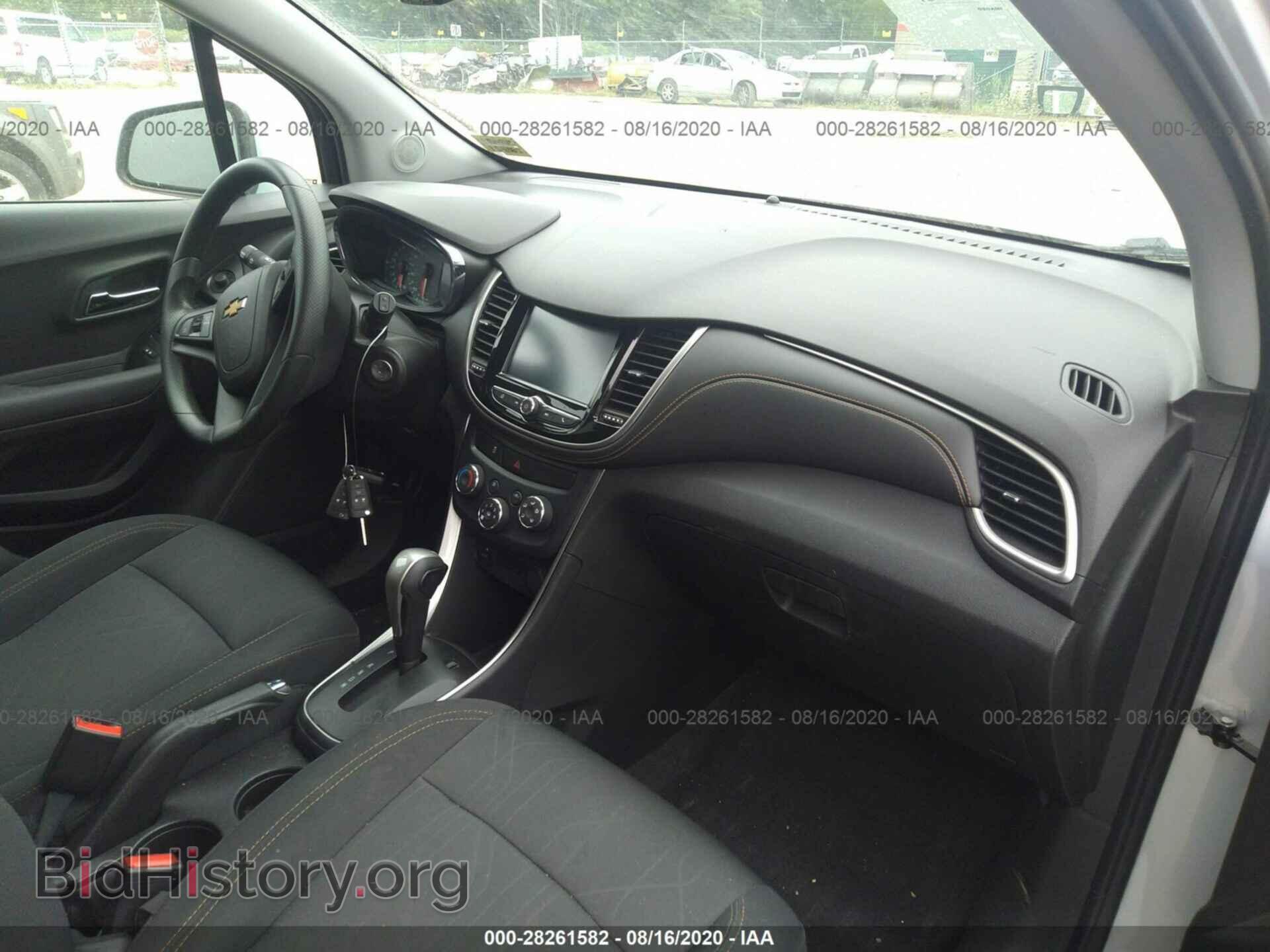 2017 CHEVROLET TRAX - VIN: 3GNCJPSB3HL150109 - Photo 5