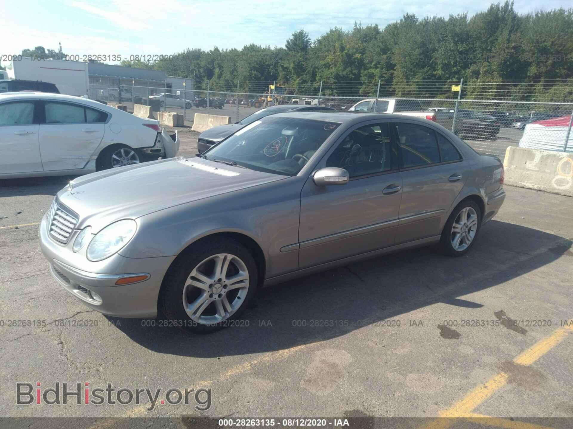 2005 MERCEDES-BENZ E-CLASS - VIN: WDBUF83J55X167857 - Фото 2