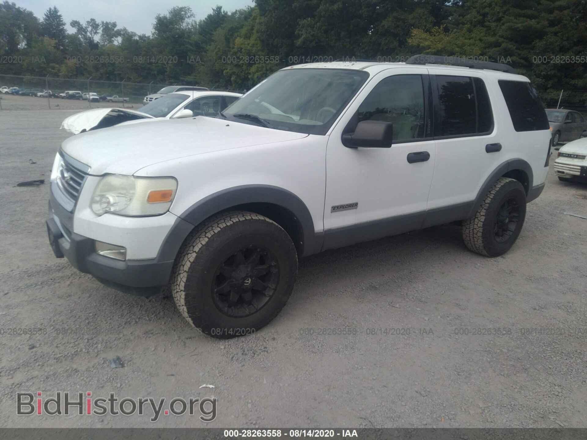 2006 FORD EXPLORER - VIN: 1FMEU73E86UA11240 - Фото 2