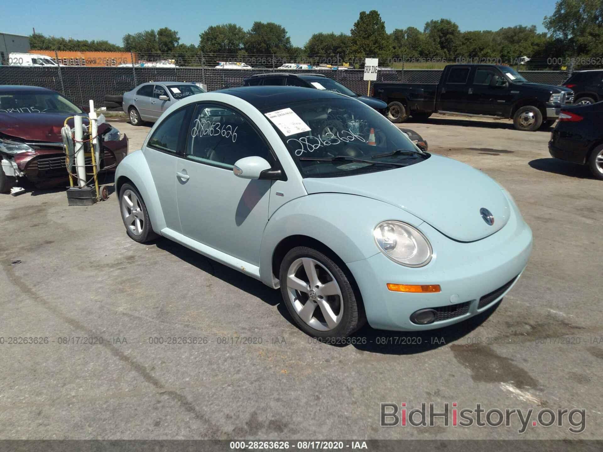 Photo 3VWRG3AG7AM017003 - VOLKSWAGEN NEW BEETLE COUPE 2010