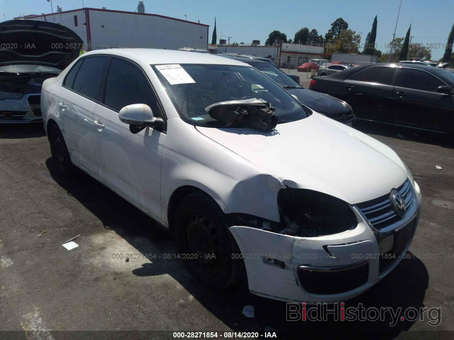 Photo 3VWJZ7AJXAM076346 - VOLKSWAGEN JETTA SEDAN 2010