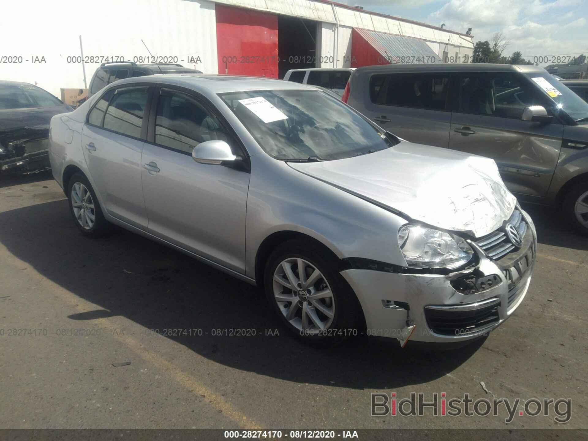 Фотография 3VWRZ7AJ4AM156745 - VOLKSWAGEN JETTA SEDAN 2010