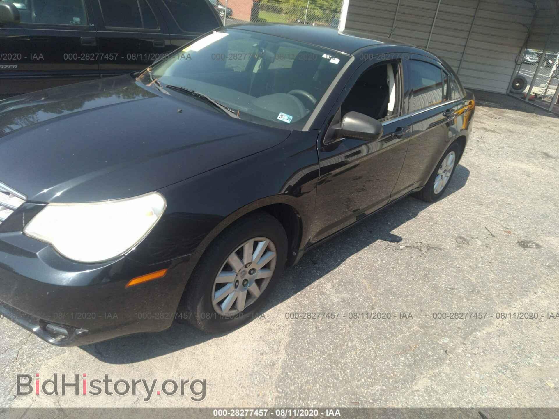 2010 CHRYSLER SEBRING - VIN: 1C3CC4FB8AN135224 - Фото 2