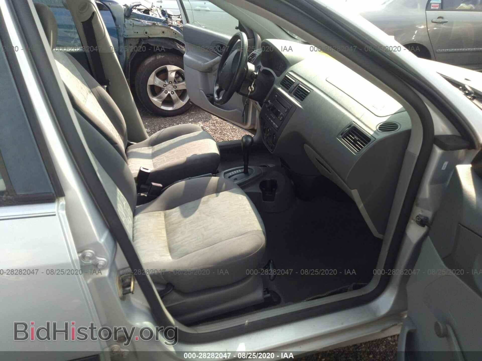 2005 FORD FOCUS - VIN: 1FAFP34N75W222915 - Фото 5