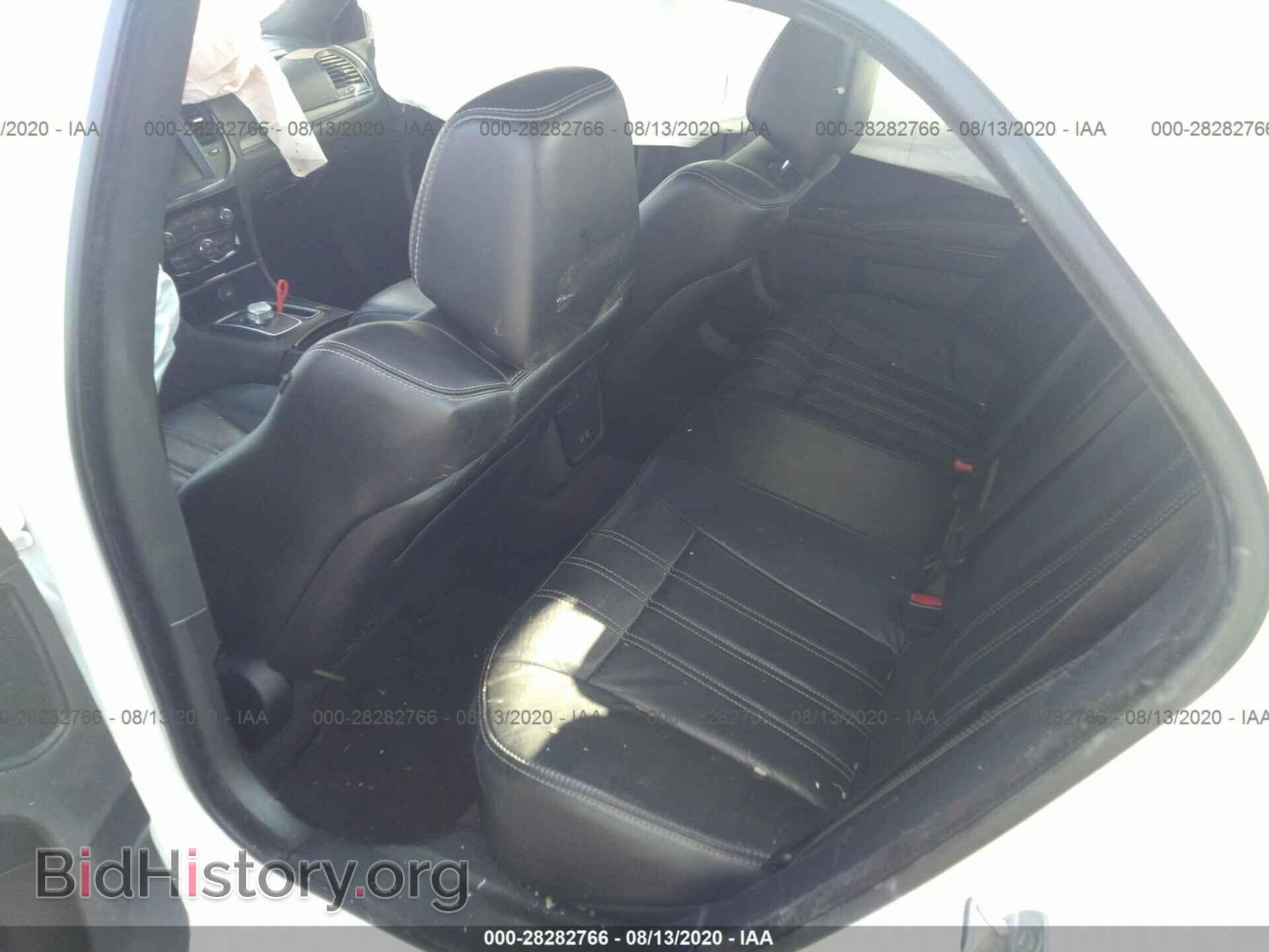 2016 CHRYSLER 300 - VIN: 2C3CCAGG7GH282709 - Фото 8