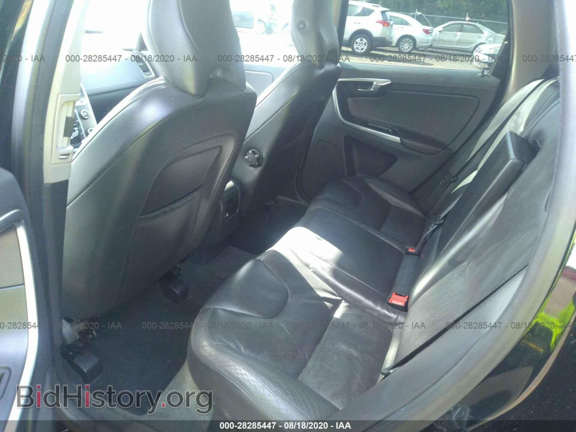 2014 VOLVO XC60 - VIN: YV4952DL4E2525323 - Фото 8