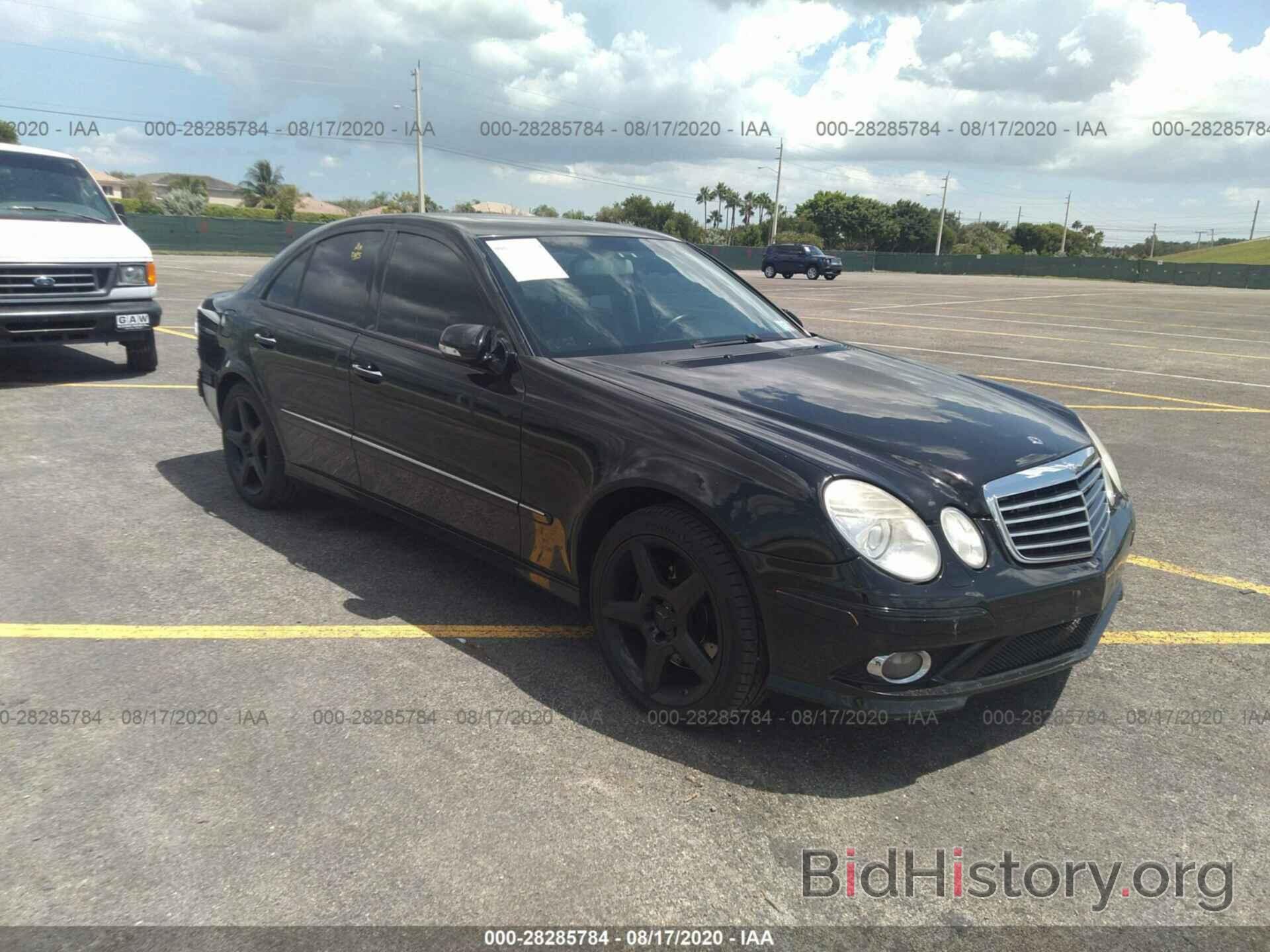 Photo WDBUF87X68B209971 - MERCEDES-BENZ E-CLASS 2008