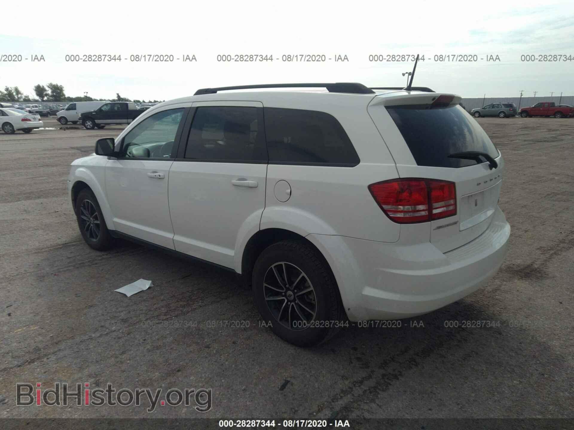 2018 DODGE JOURNEY - VIN: 3C4PDCAB6JT530384 - Фото 3