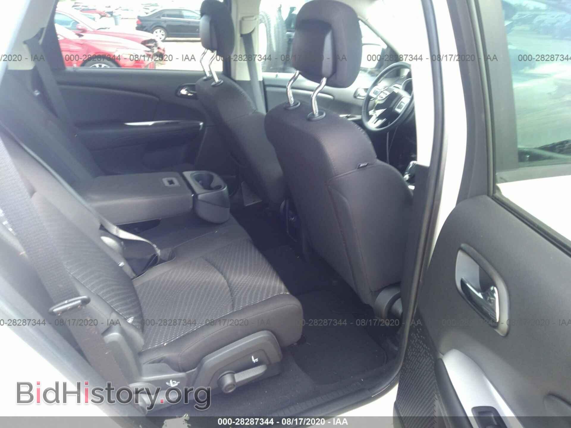 2018 DODGE JOURNEY - VIN: 3C4PDCAB6JT530384 - Фото 8