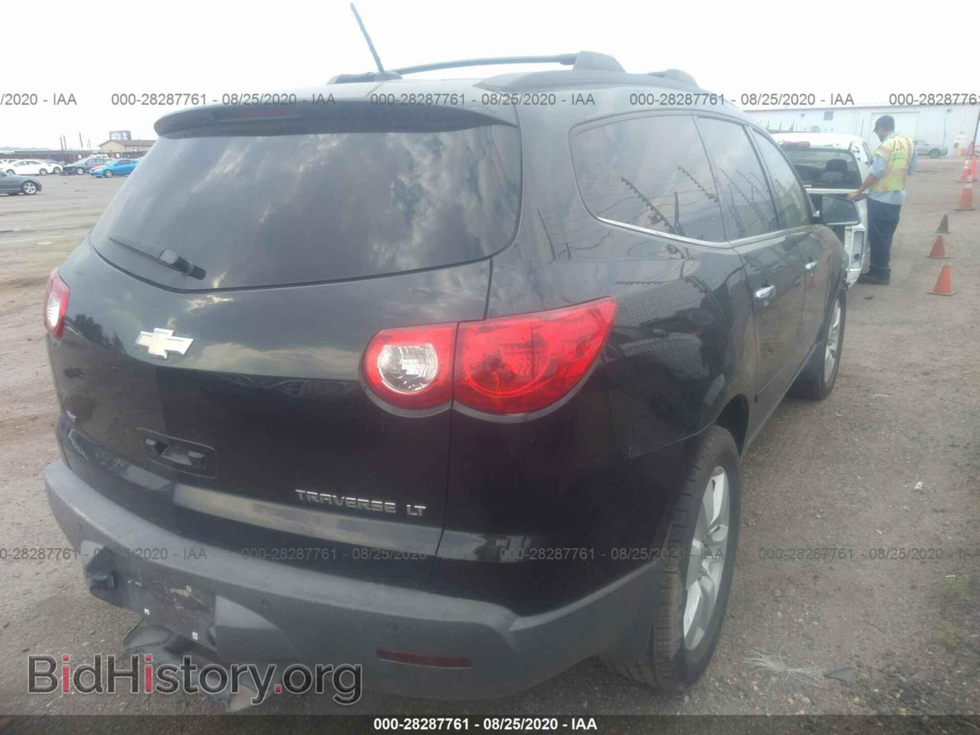 2017 CHEVROLET TRAVERSE - VIN: 1GNKRHKD7HJ263841 - Фото 4
