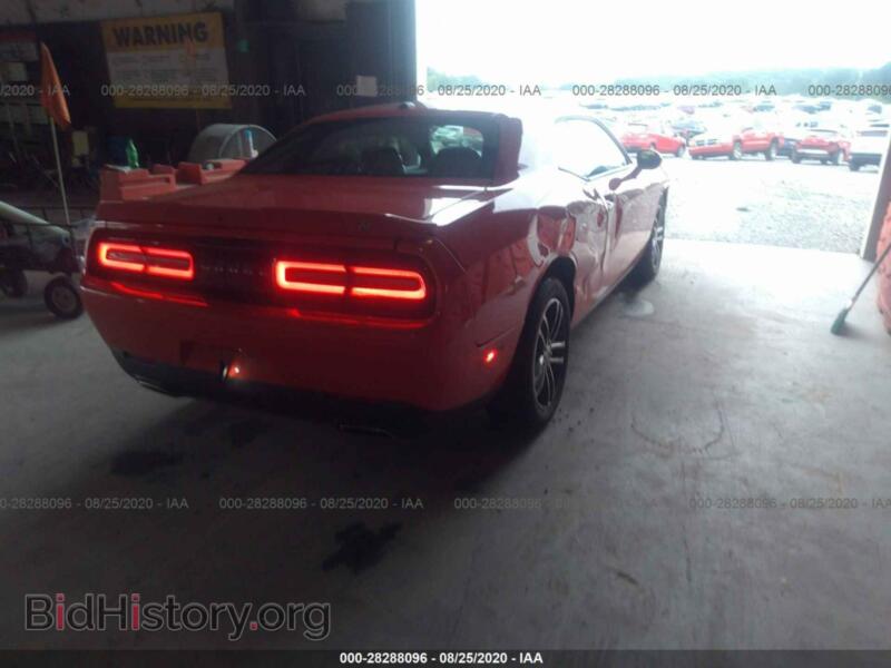 2019 Dodge CHALLENGER (VIN 2C3CDZGG2KH594246) — photo 4 of 11