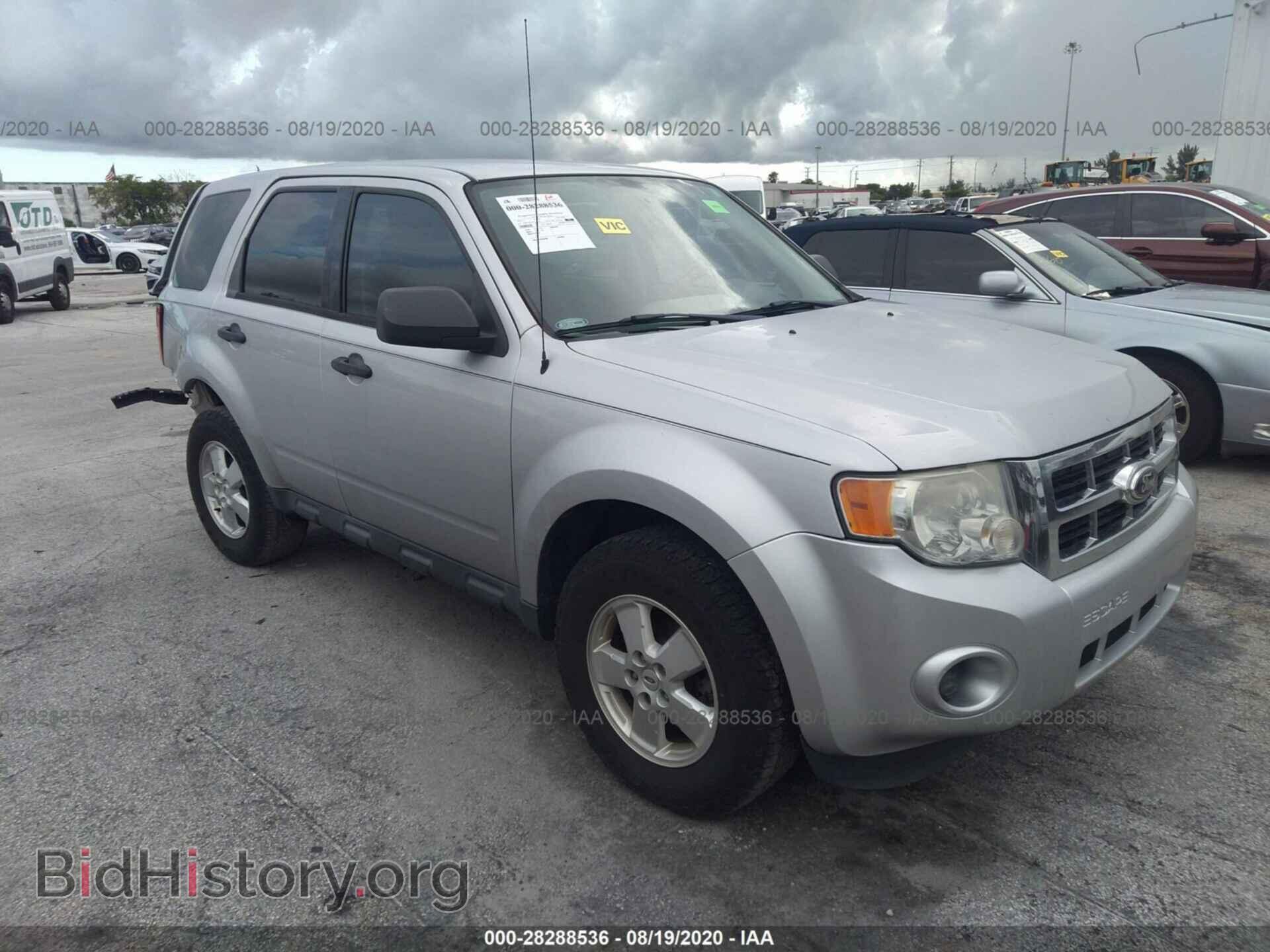 Фотография 1FMCU0C78CKC01093 - FORD ESCAPE 2012