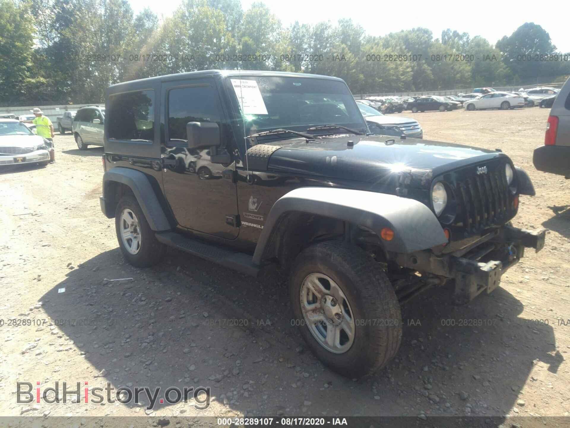 Фотография 1J4AA2D18BL519941 - JEEP WRANGLER 2011