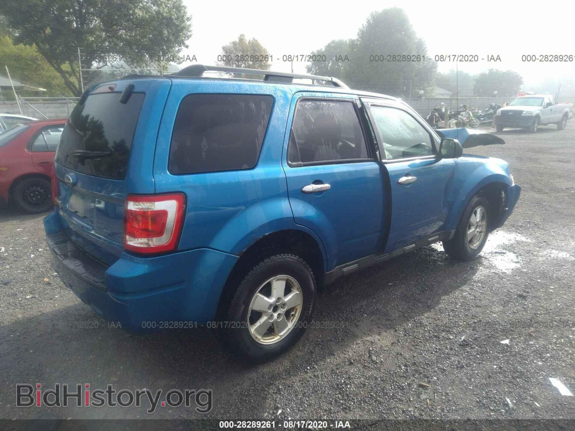2011 FORD ESCAPE - VIN: 1FMCU0D7XBKA37696 - Фото 4