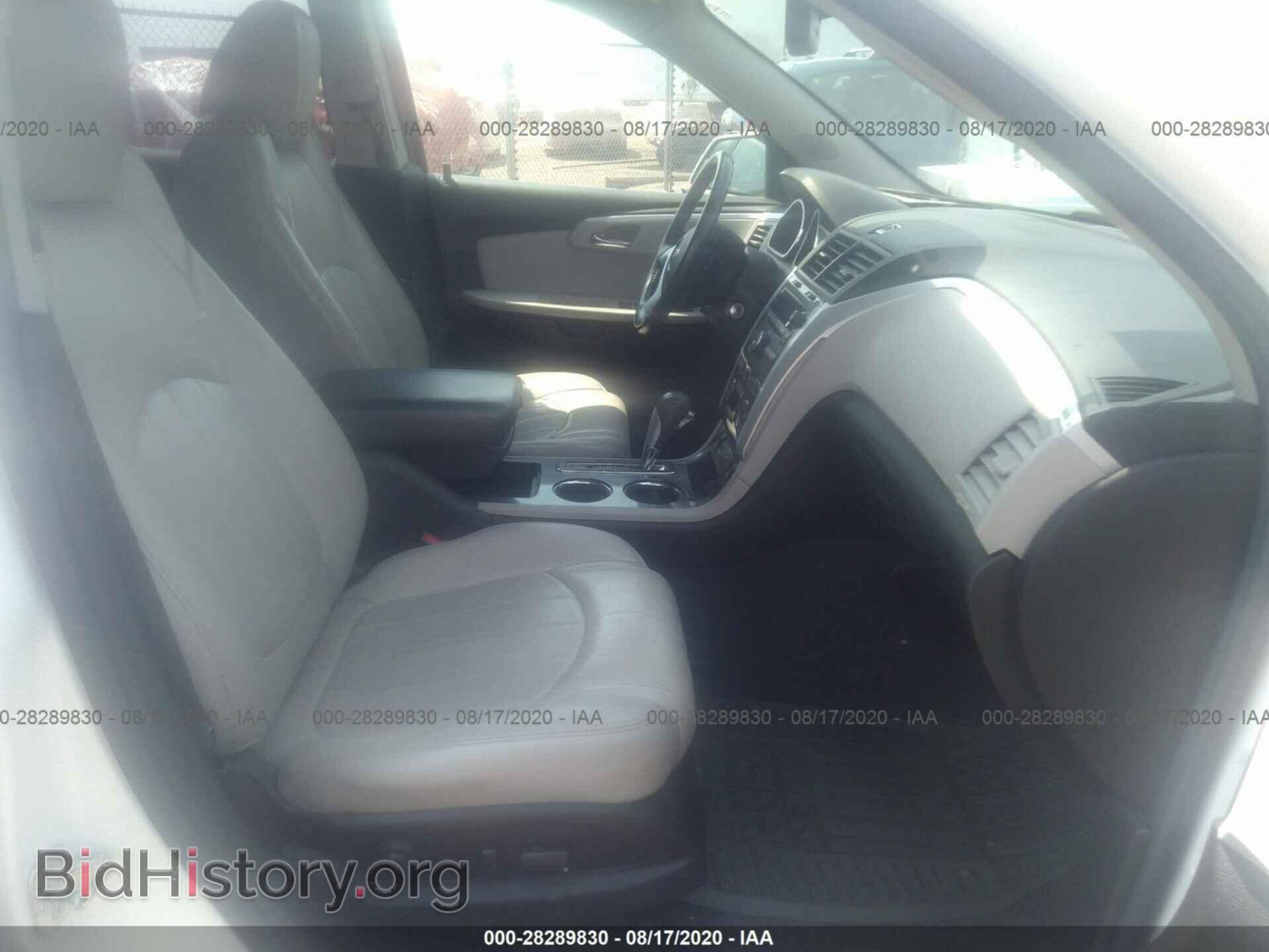 2011 CHEVROLET TRAVERSE - VIN: 1GNKVLED7BJ251853 - Фото 5