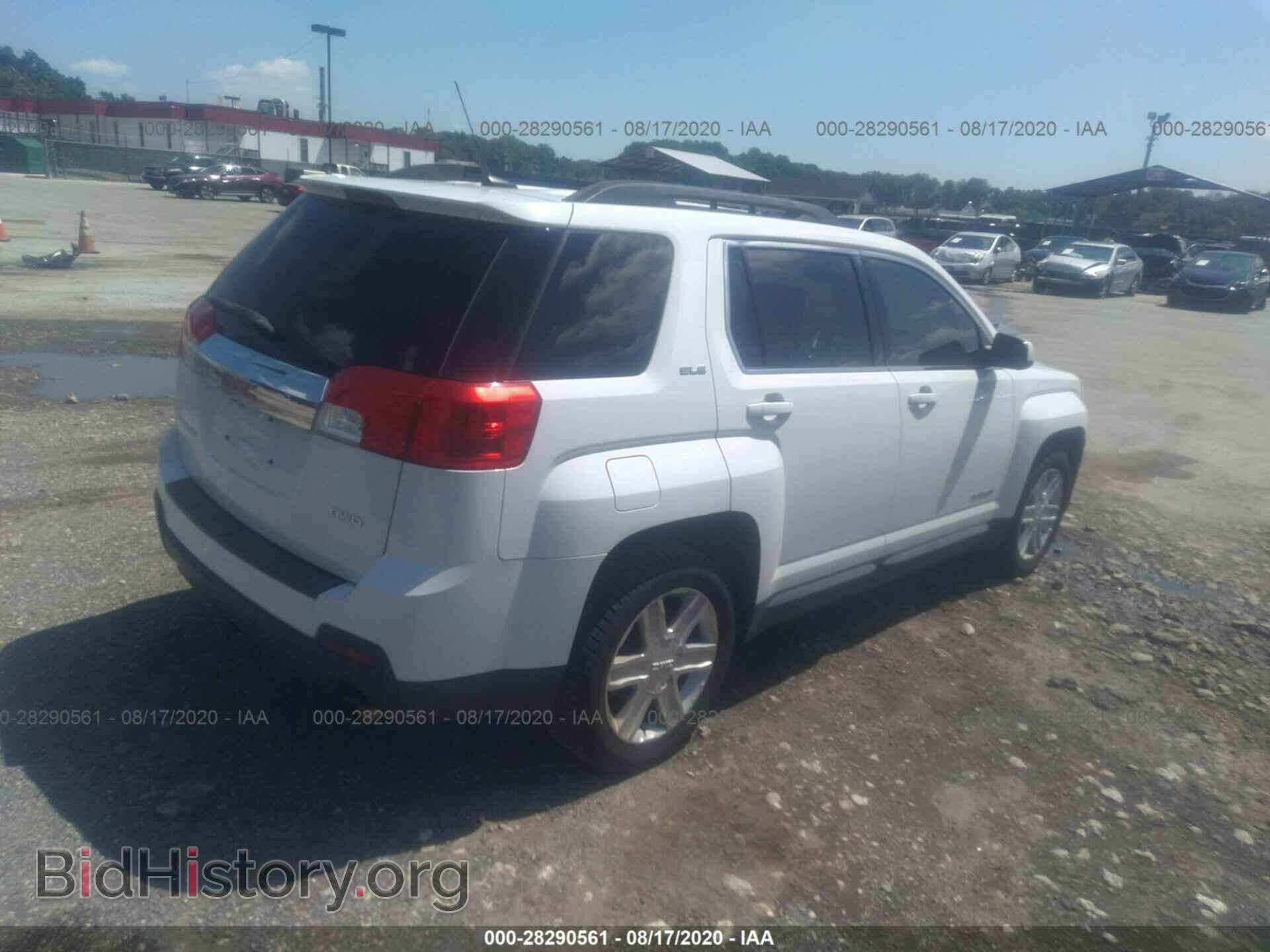 2011 GMC TERRAIN - VIN: 2CTFLTE52B6214977 - Photo 4