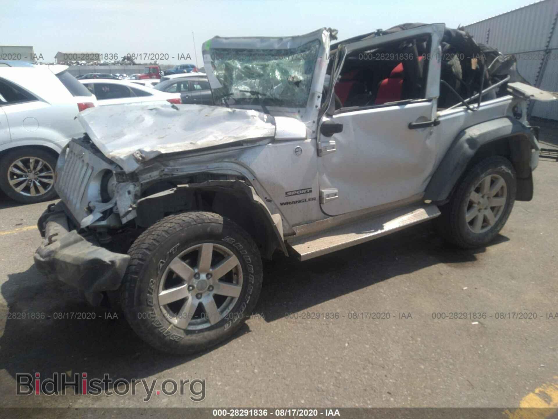 2011 JEEP WRANGLER - VIN: 1J4AA2D15BL533005 - Фото 2