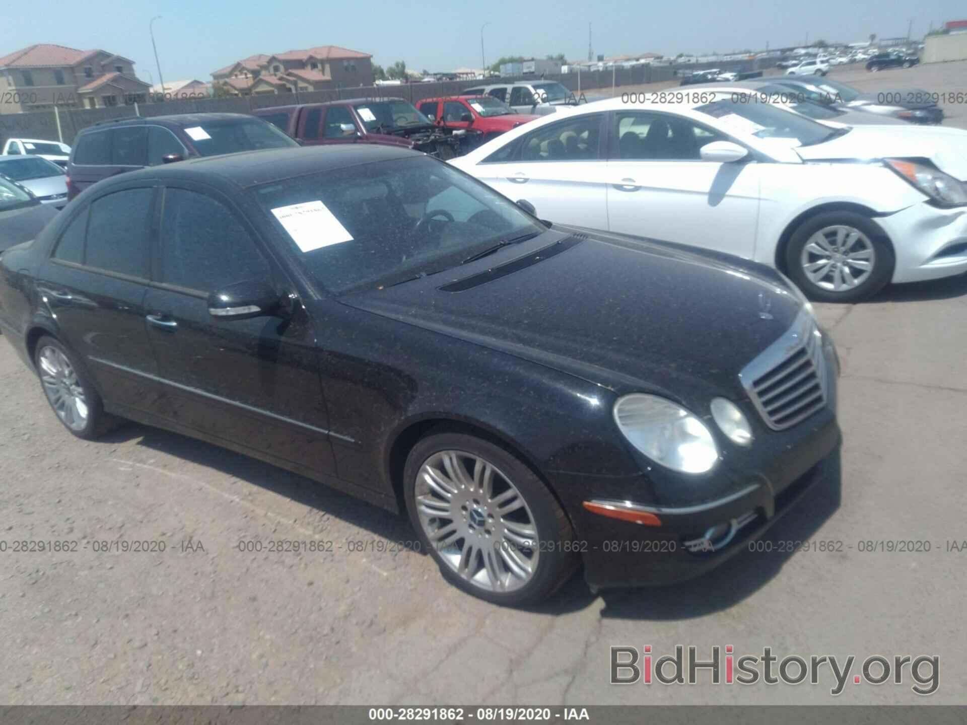 Photo WDBUF56X58B311567 - MERCEDES-BENZ E-CLASS 2008