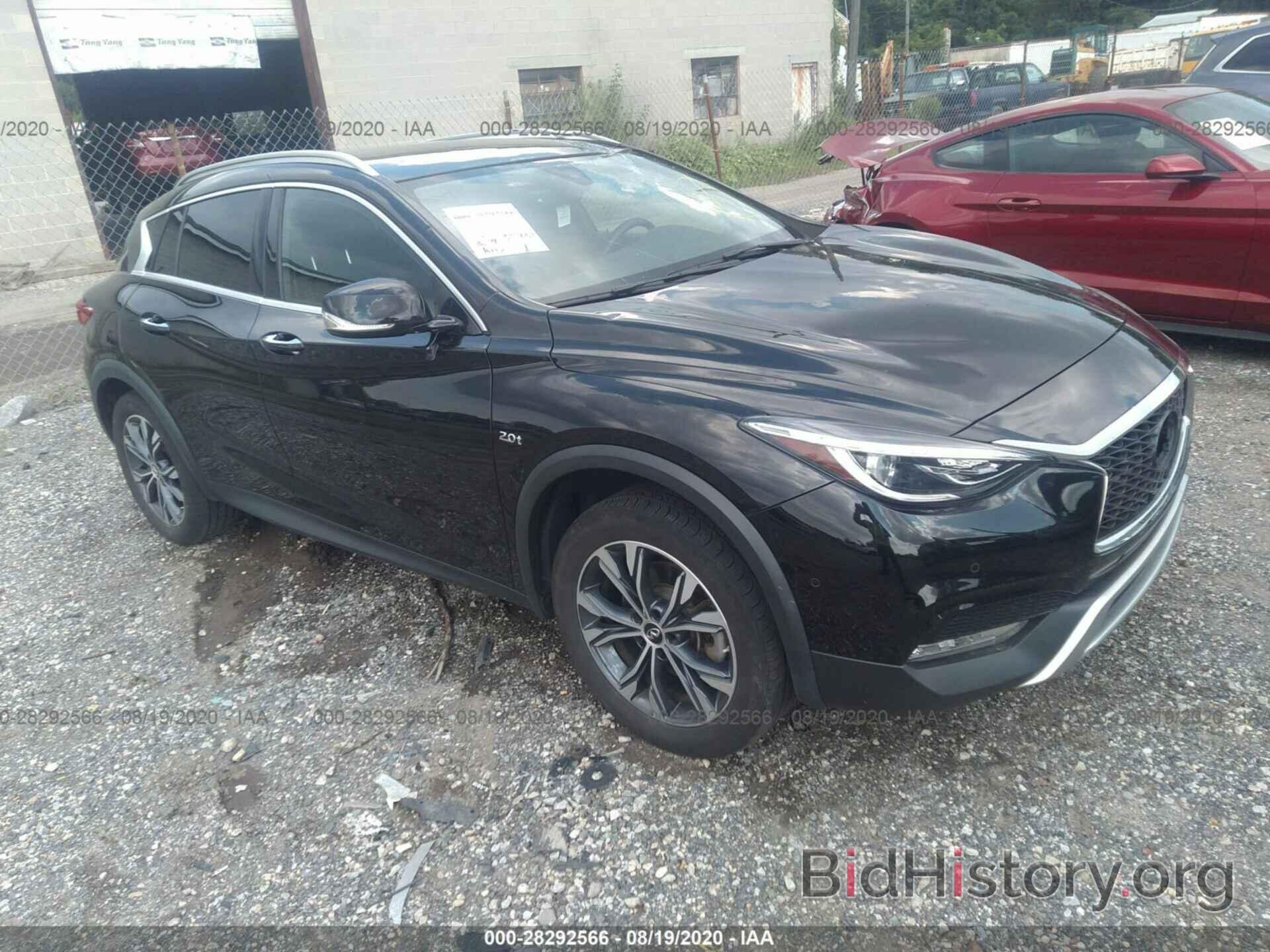 Photo SJKCH5CR8JA047878 - INFINITI QX30 2018