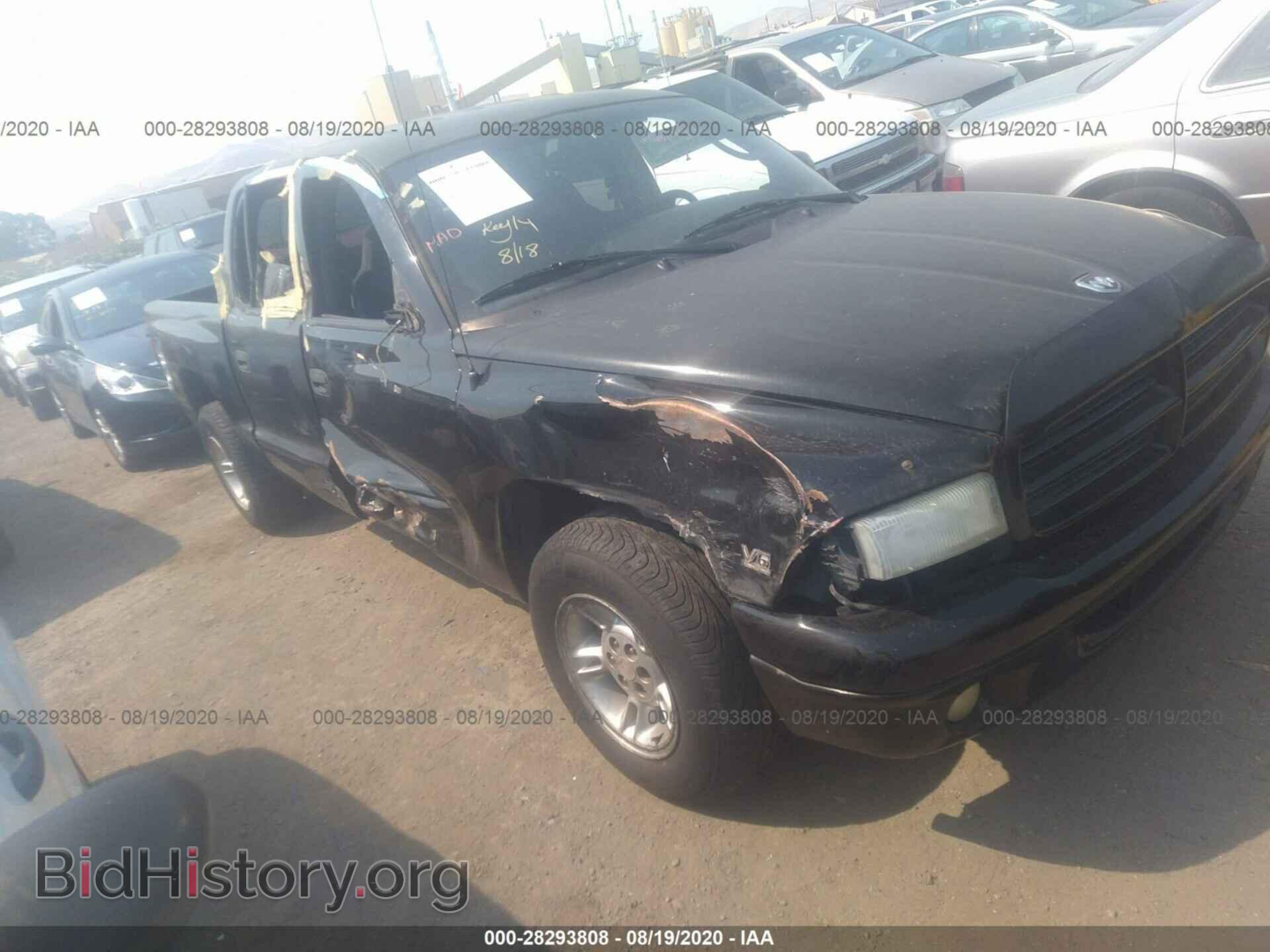 Photo 1B7GL2AX5YS775472 - DODGE DAKOTA 2000