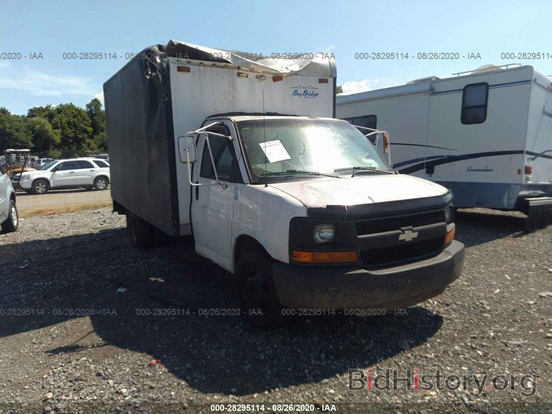 Photo 1GBJG31U541140441 - CHEVROLET EXPRESS COMMERCIAL 2004