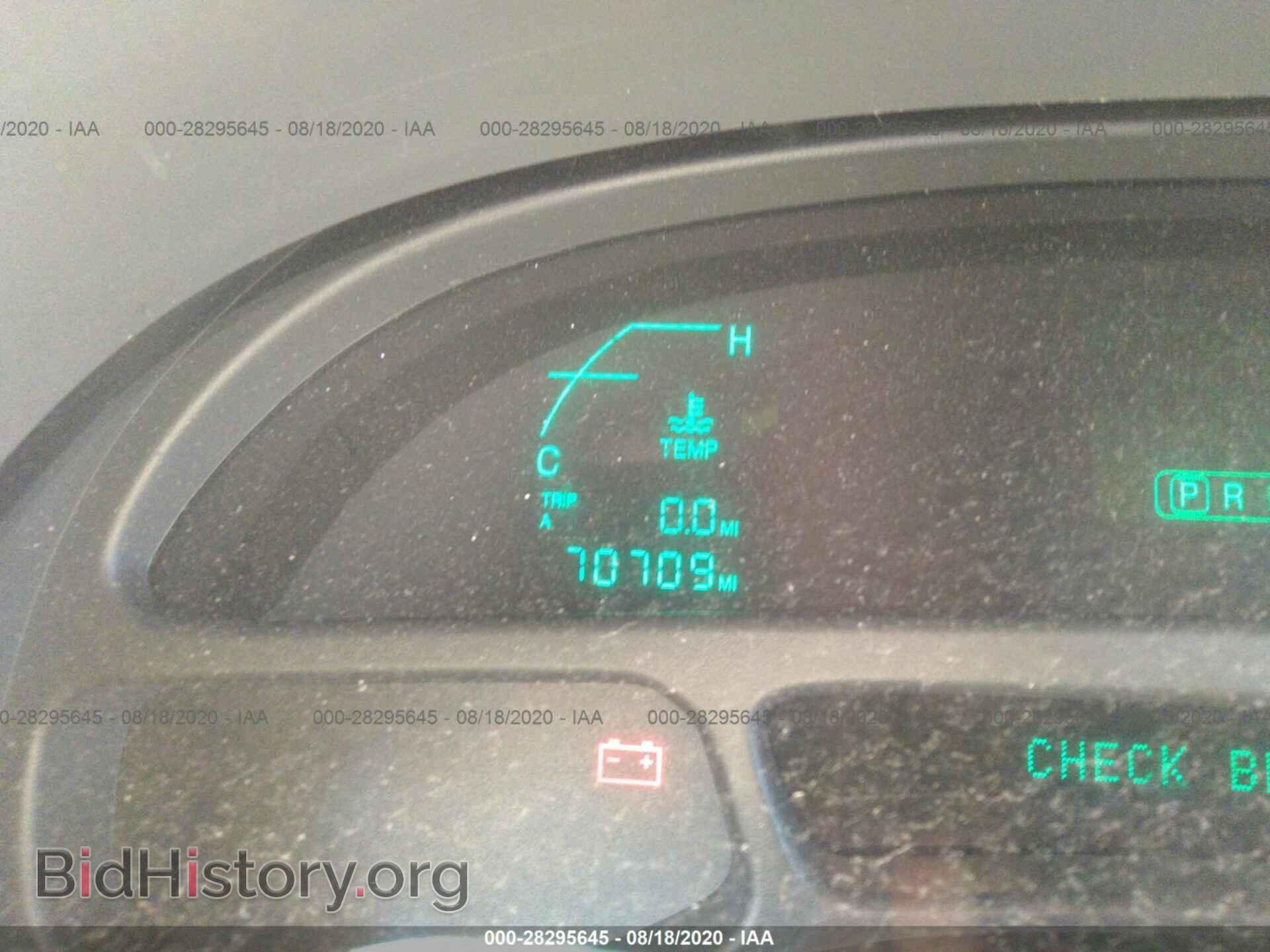 2000 CADILLAC DEVILLE - VIN: 1G6KD54Y9YU276582 - Photo 7
