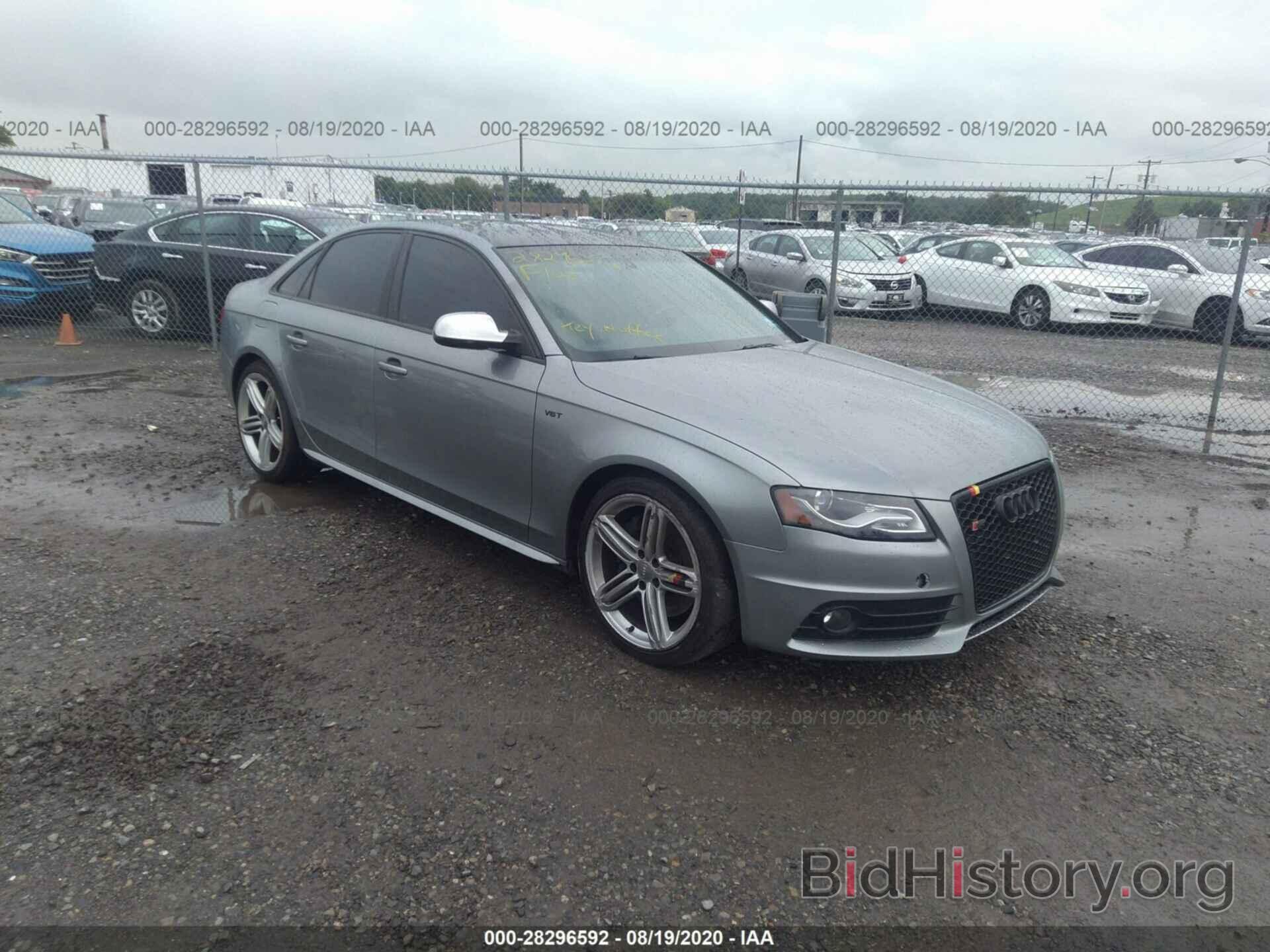 Фотография WAUKGAFL9AA079690 - AUDI S4 2010