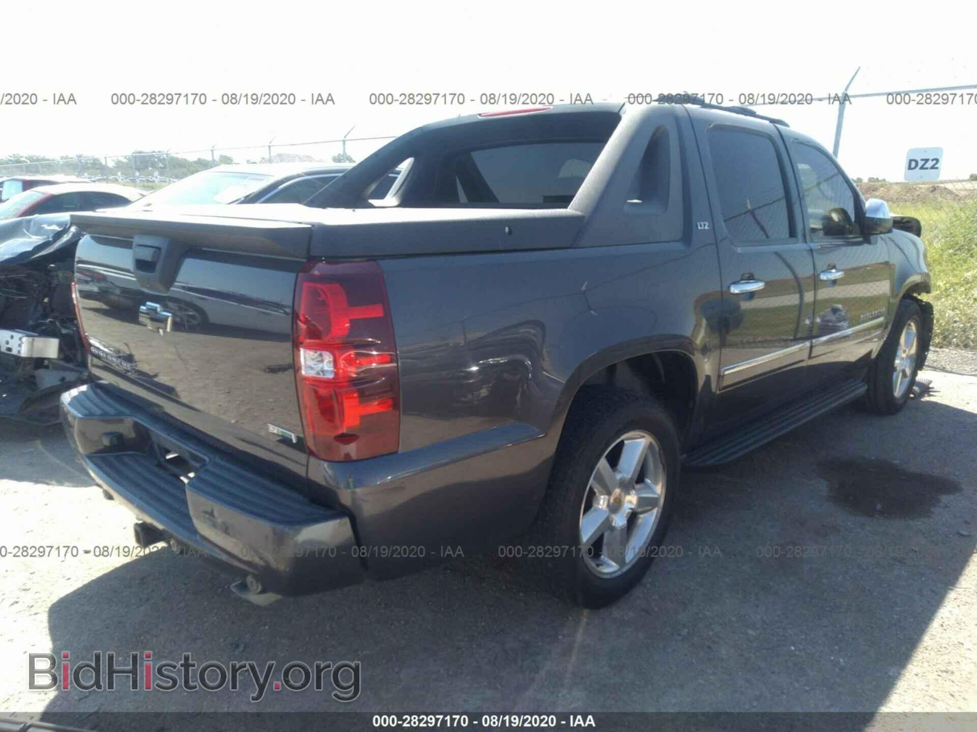2011 CHEVROLET AVALANCHE - VIN: 3GNMCGE08BG101996 - Фото 4