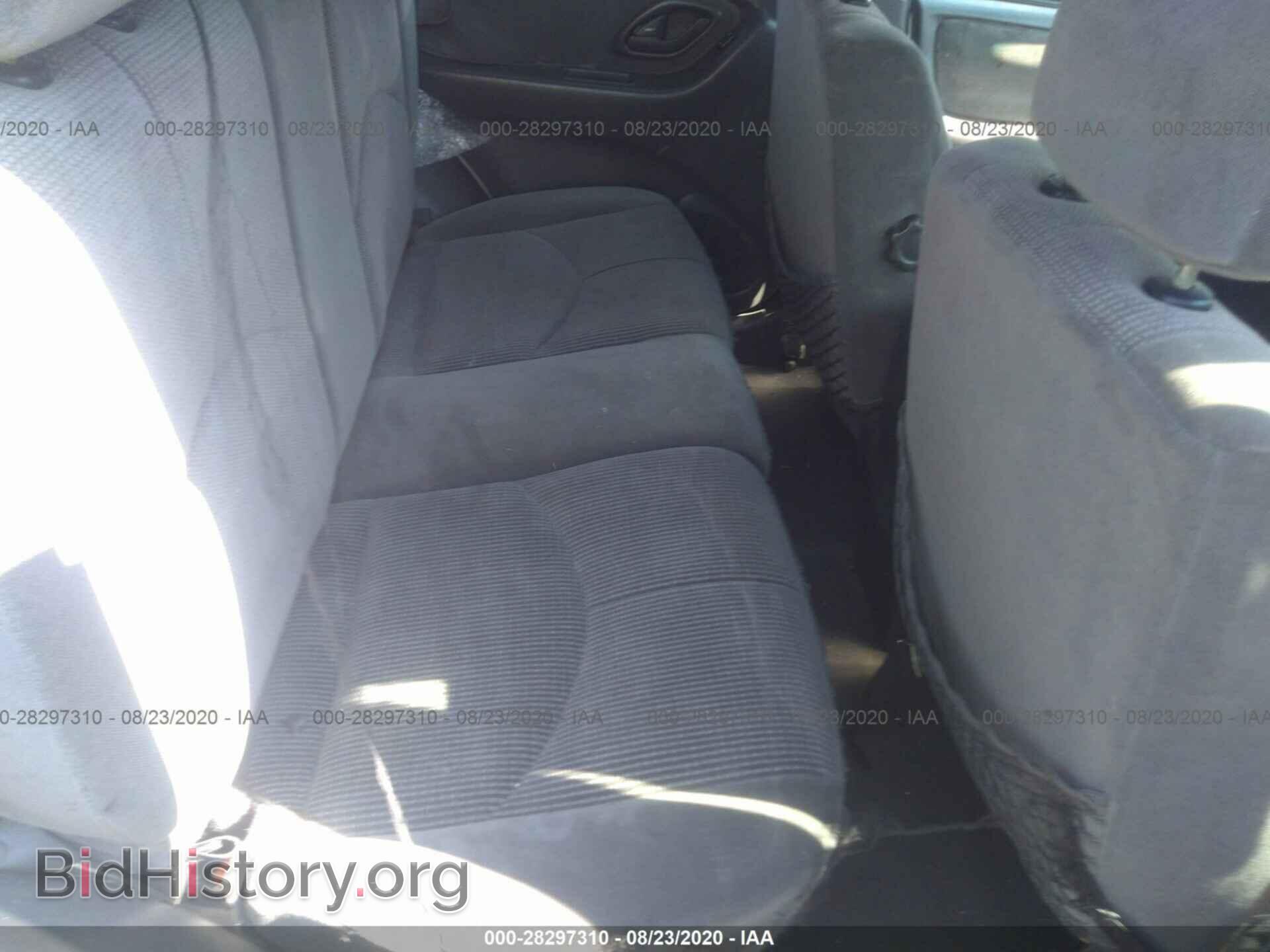 2004 MAZDA TRIBUTE - VIN: 4F2YZ94104KM13630 - Фото 8