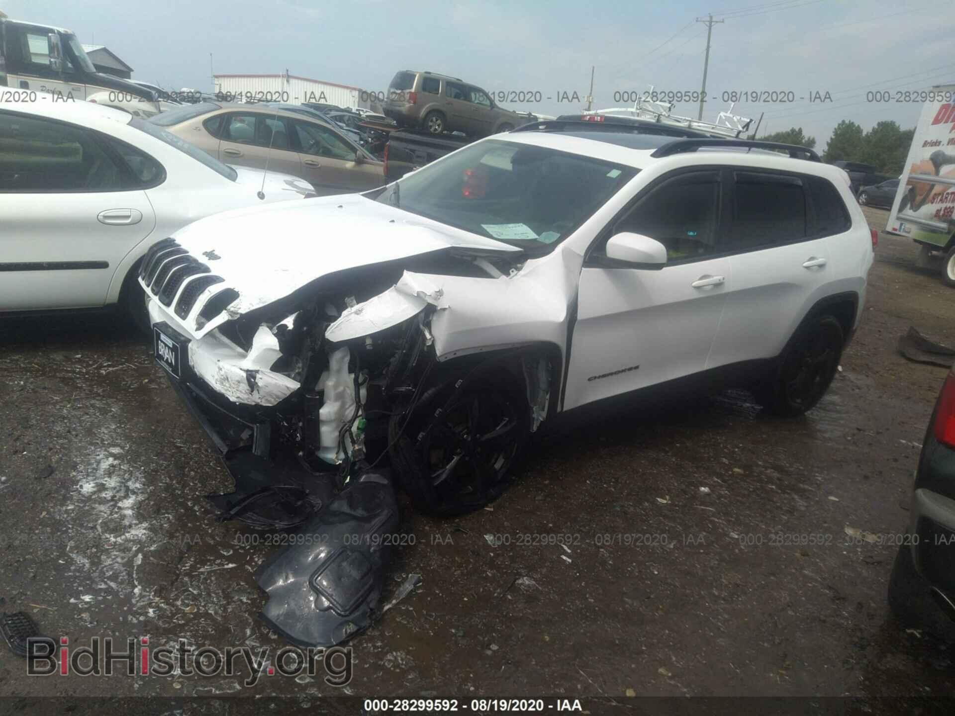 2016 JEEP CHEROKEE - VIN: 1C4PJMDB2GW333919 - Photo 2