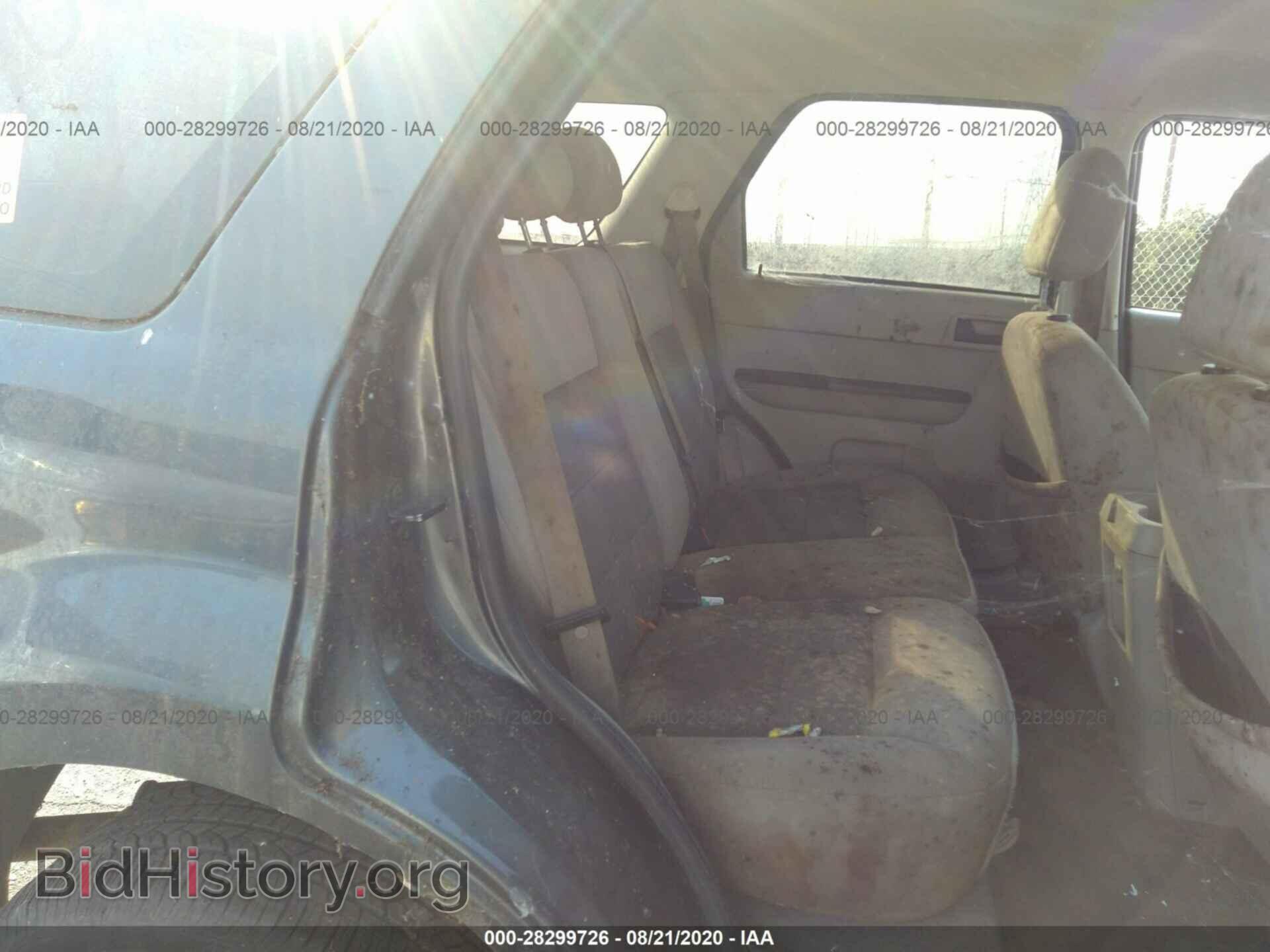2008 FORD ESCAPE - VIN: 1FMCU93158KD30772 - Photo 8