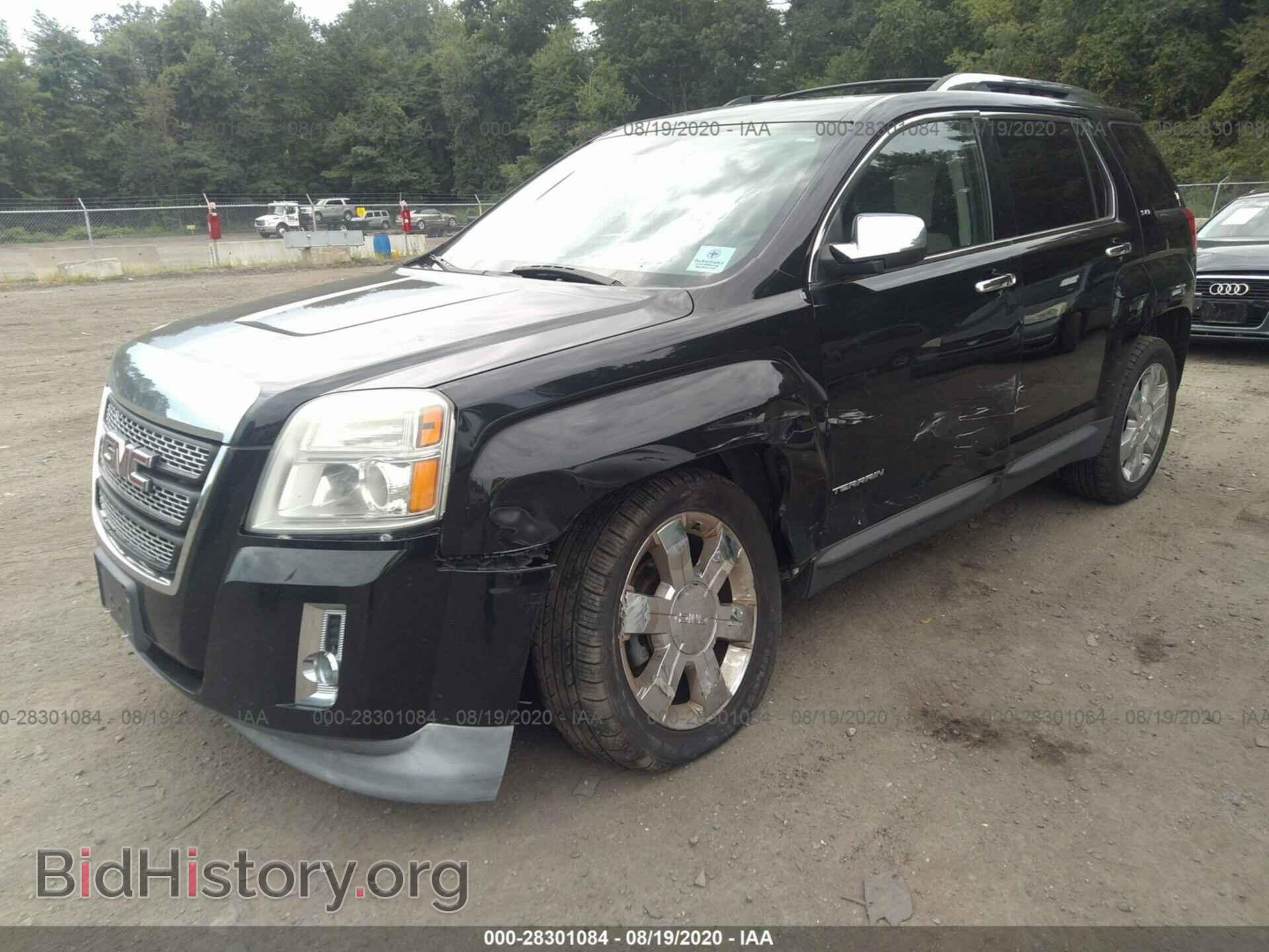 2010 GMC TERRAIN - VIN: 2CTFLJEY0A6375180 - Photo 2