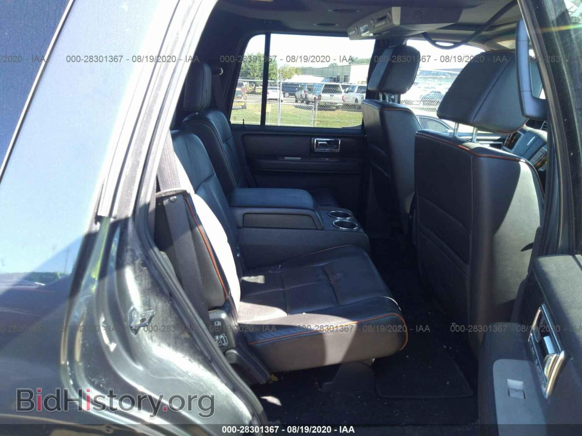 2007 LINCOLN NAVIGATOR - VIN: 5LMFU28577LJ01452 - Фото 8