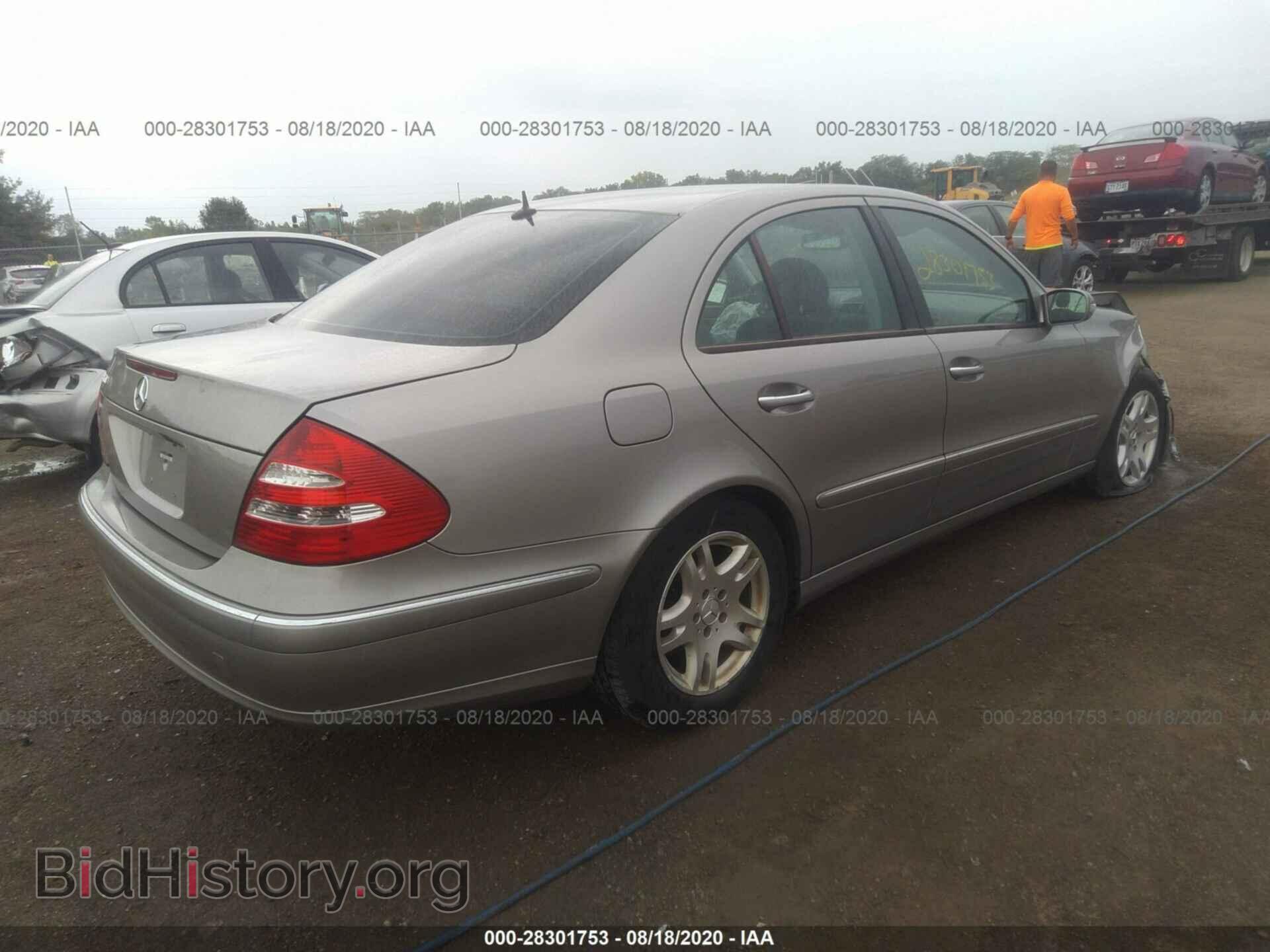 2006 MERCEDES-BENZ E-CLASS - VIN: WDBUF56JX6A802098 - Фото 4