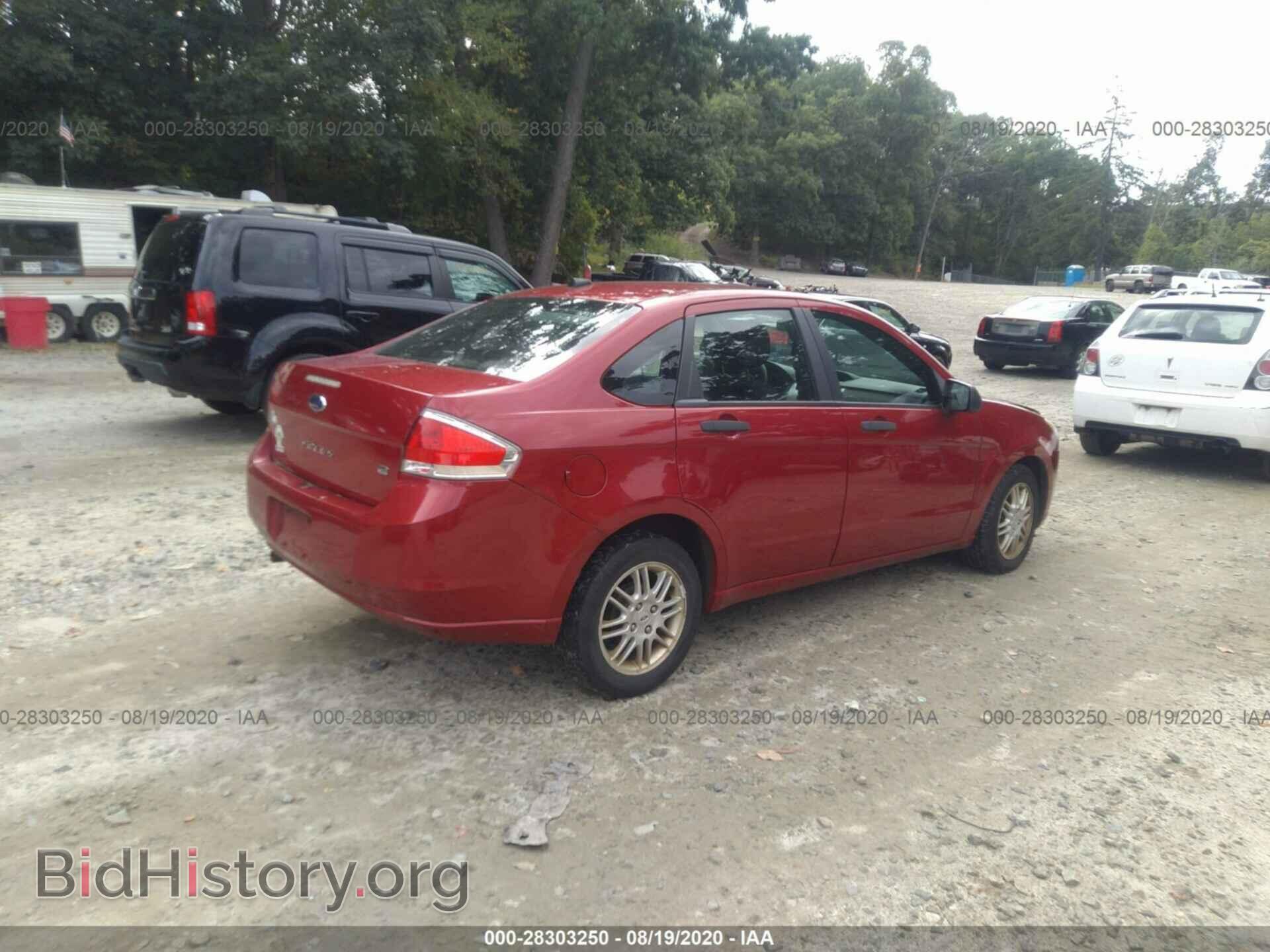 2011 FORD FOCUS - VIN: 1FAHP3FN3BW132131 - Фото 4