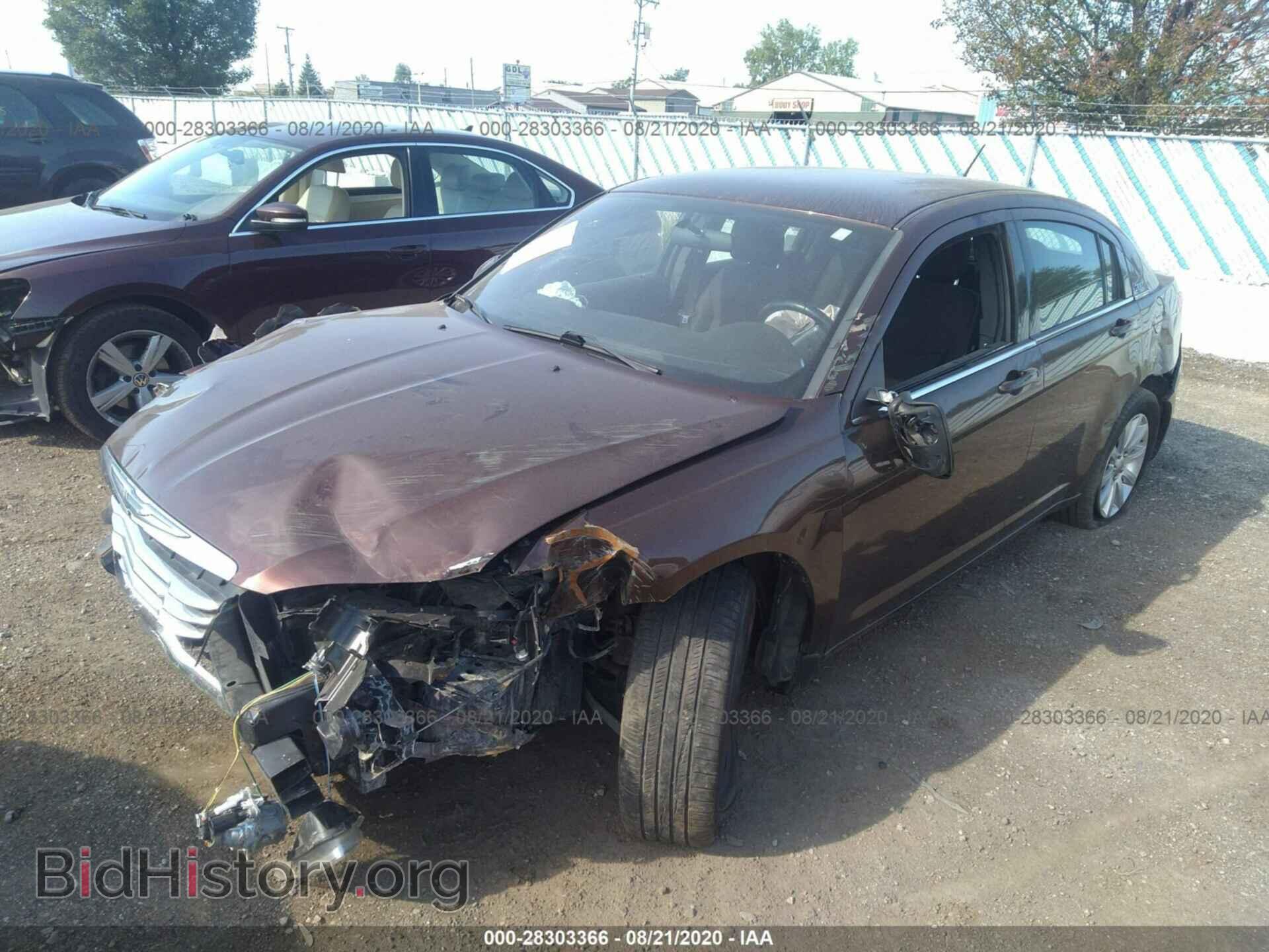 2012 CHRYSLER 200 - VIN: 1C3CCBBB6CN300216 - Фото 2