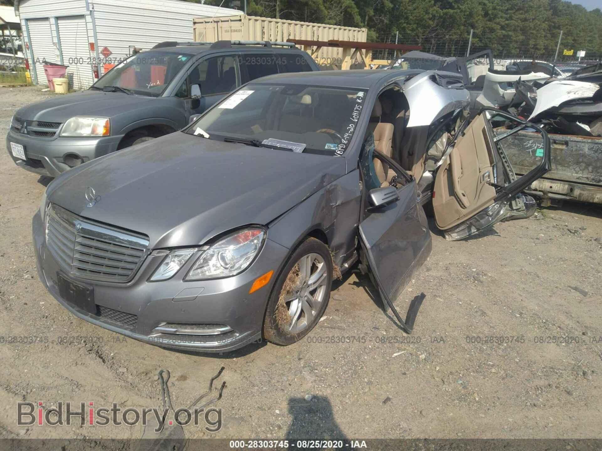 2011 MERCEDES-BENZ E-CLASS - VIN: WDDHF8HB7BA314219 - Фото 2