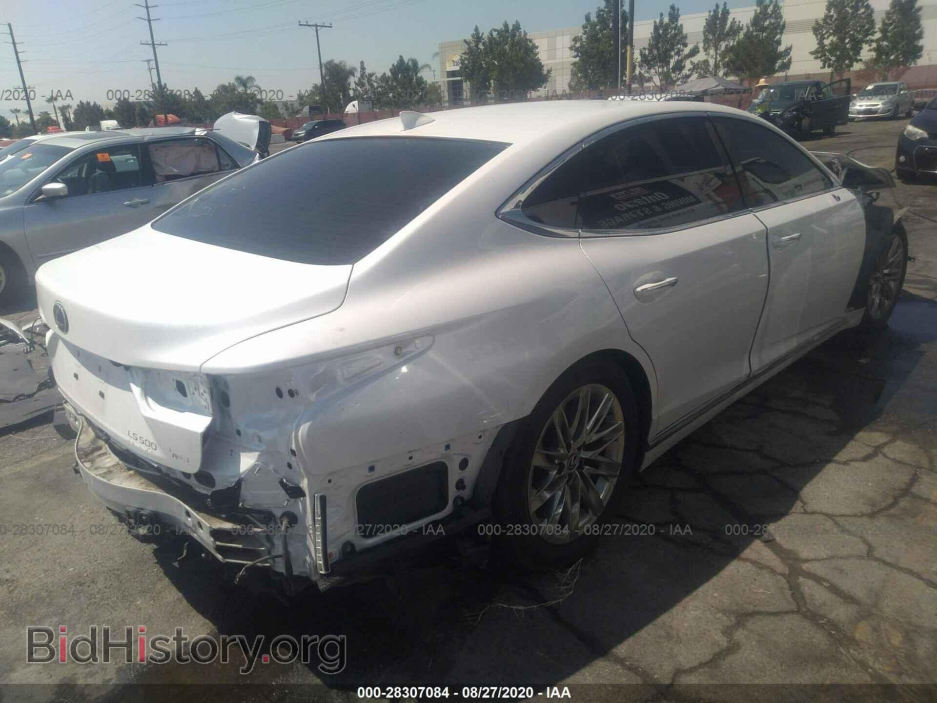 2018 LEXUS LS - VIN: JTHC51FFXJ5000638 - Photo 4